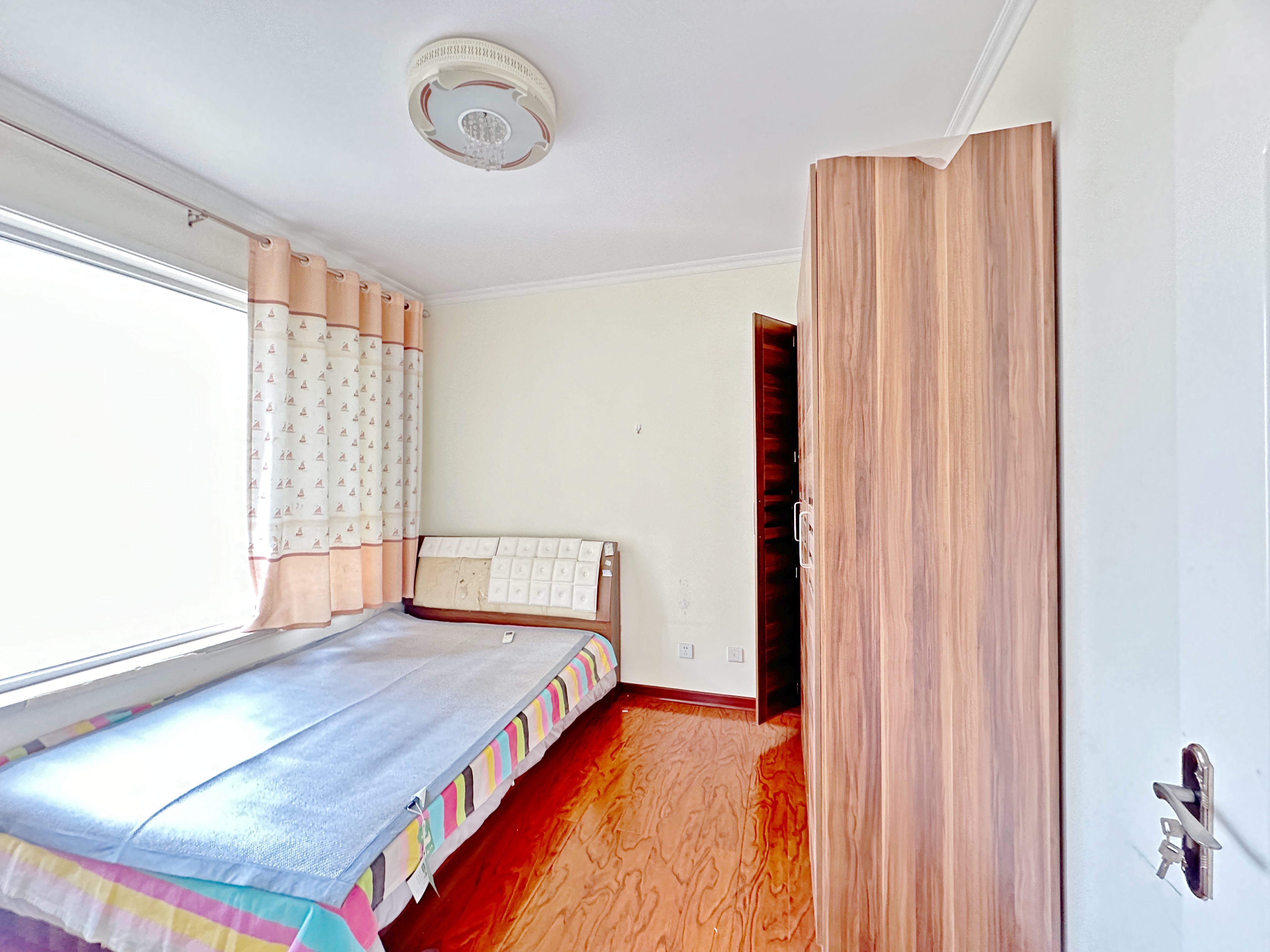 绿地新里卢浮公馆