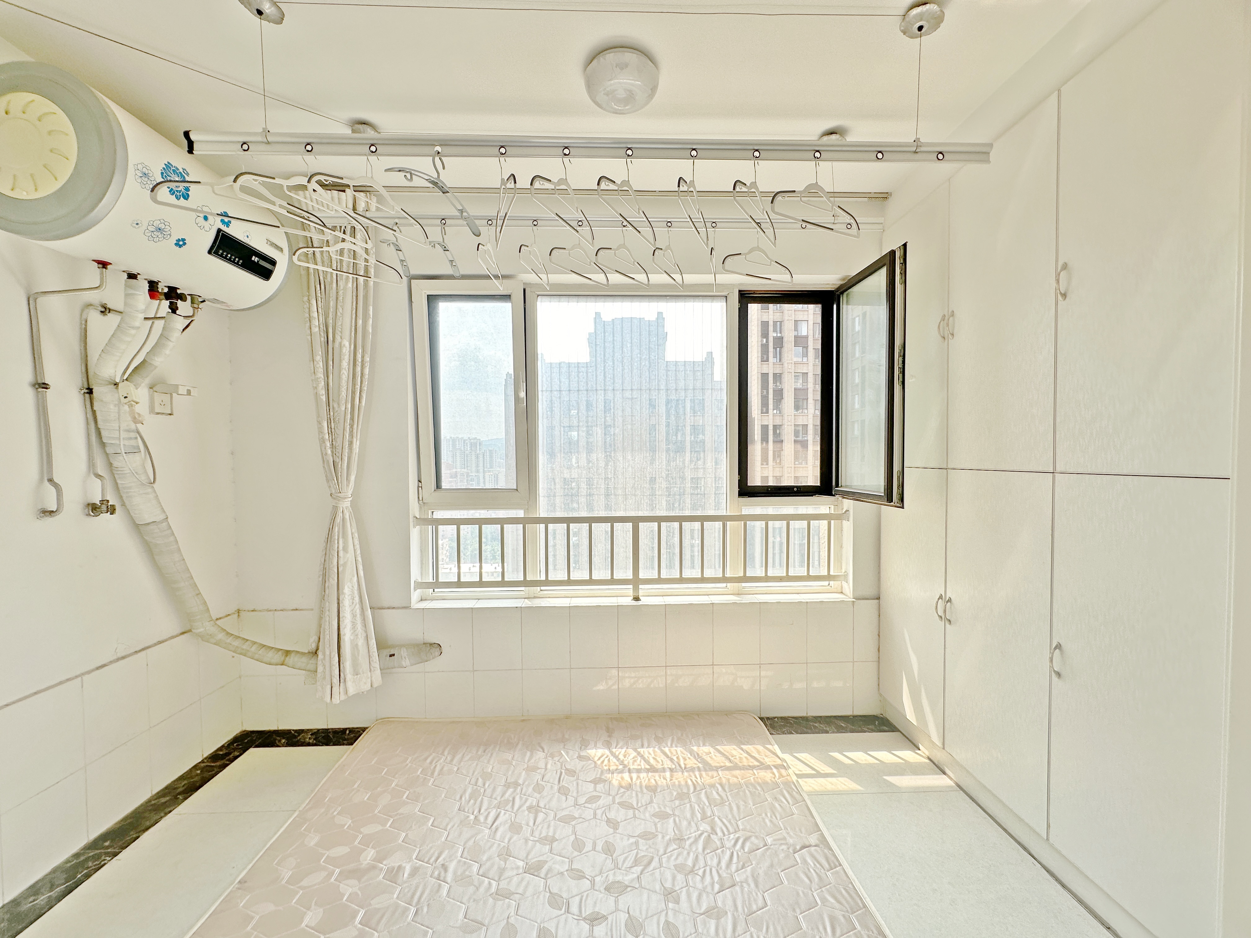 绿地新里卢浮公馆