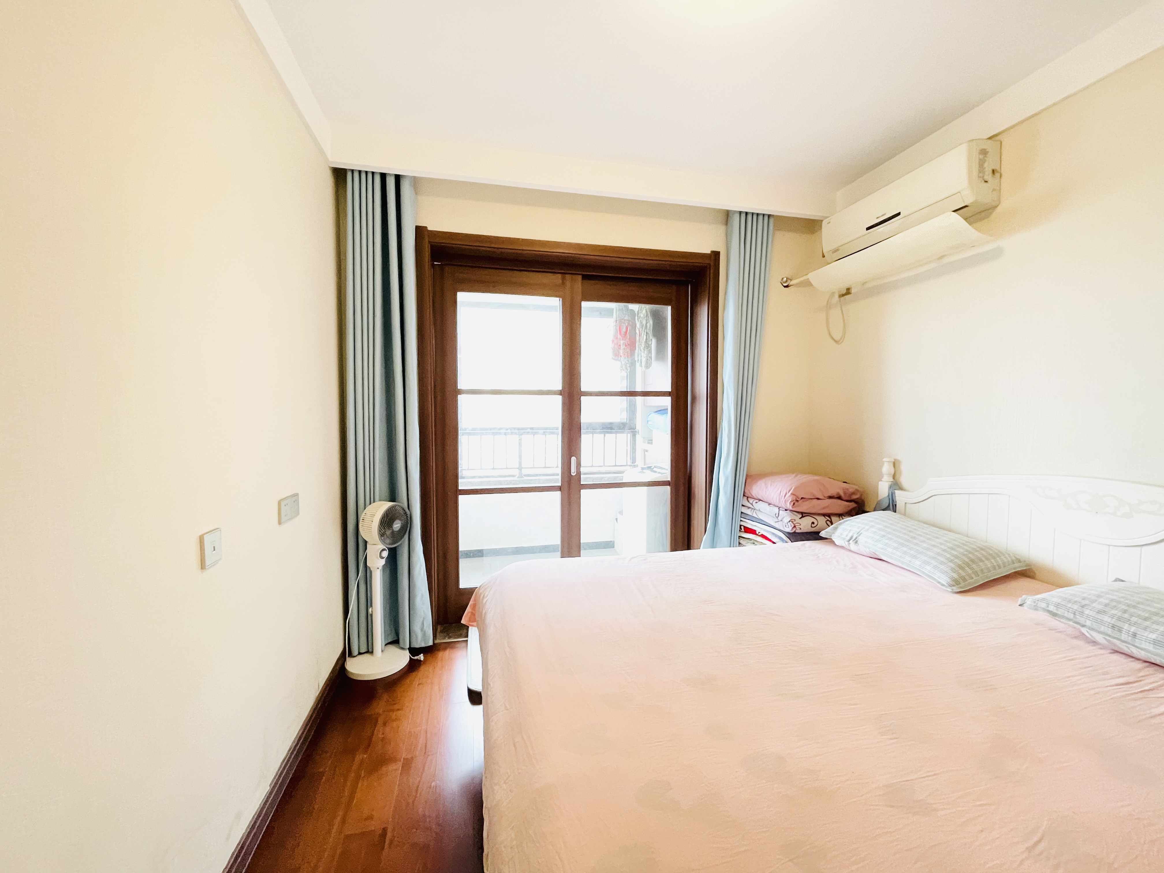 旭辉银盛泰金域蓝山