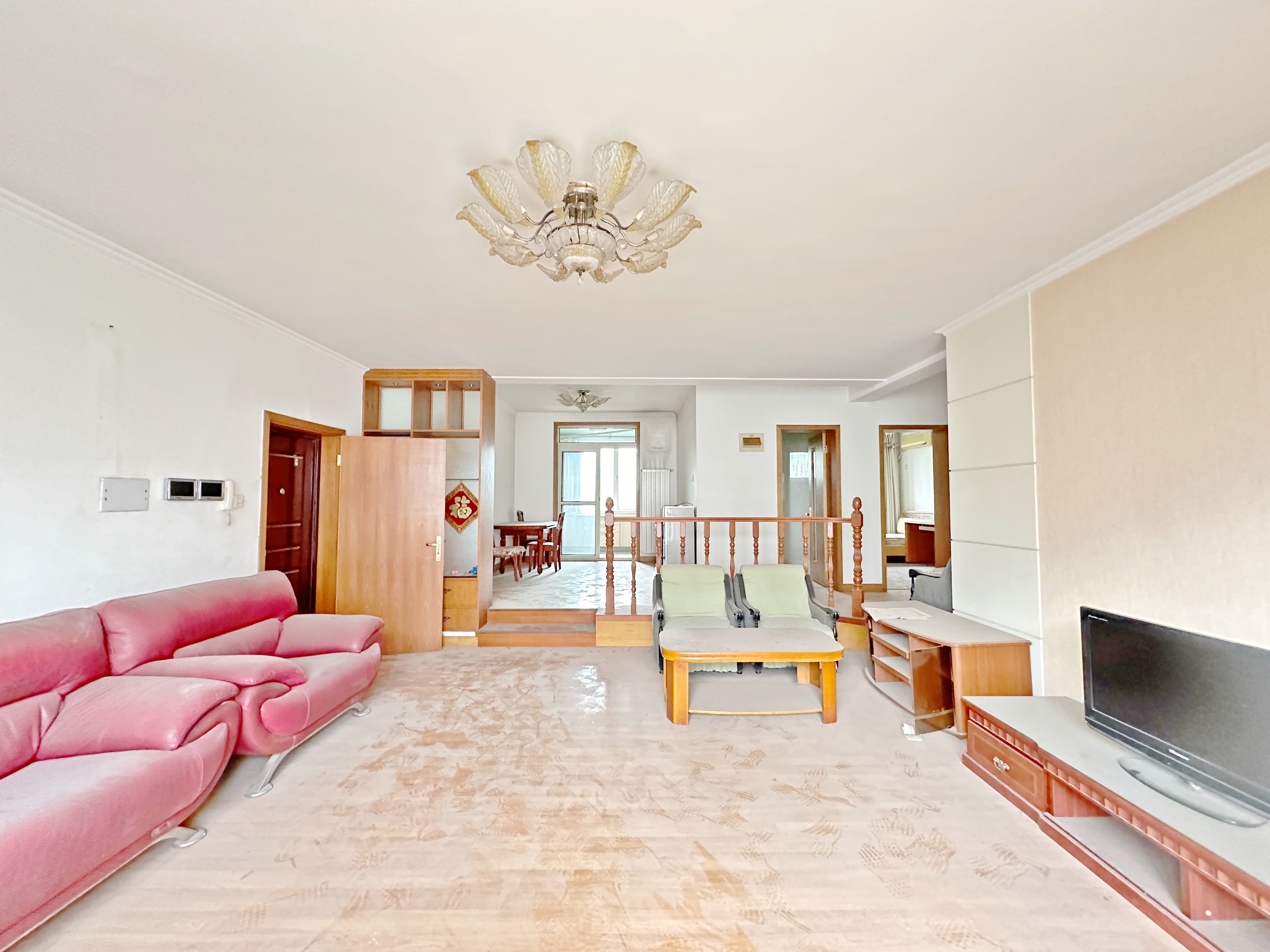 卧龙花园龙昌苑(四区)