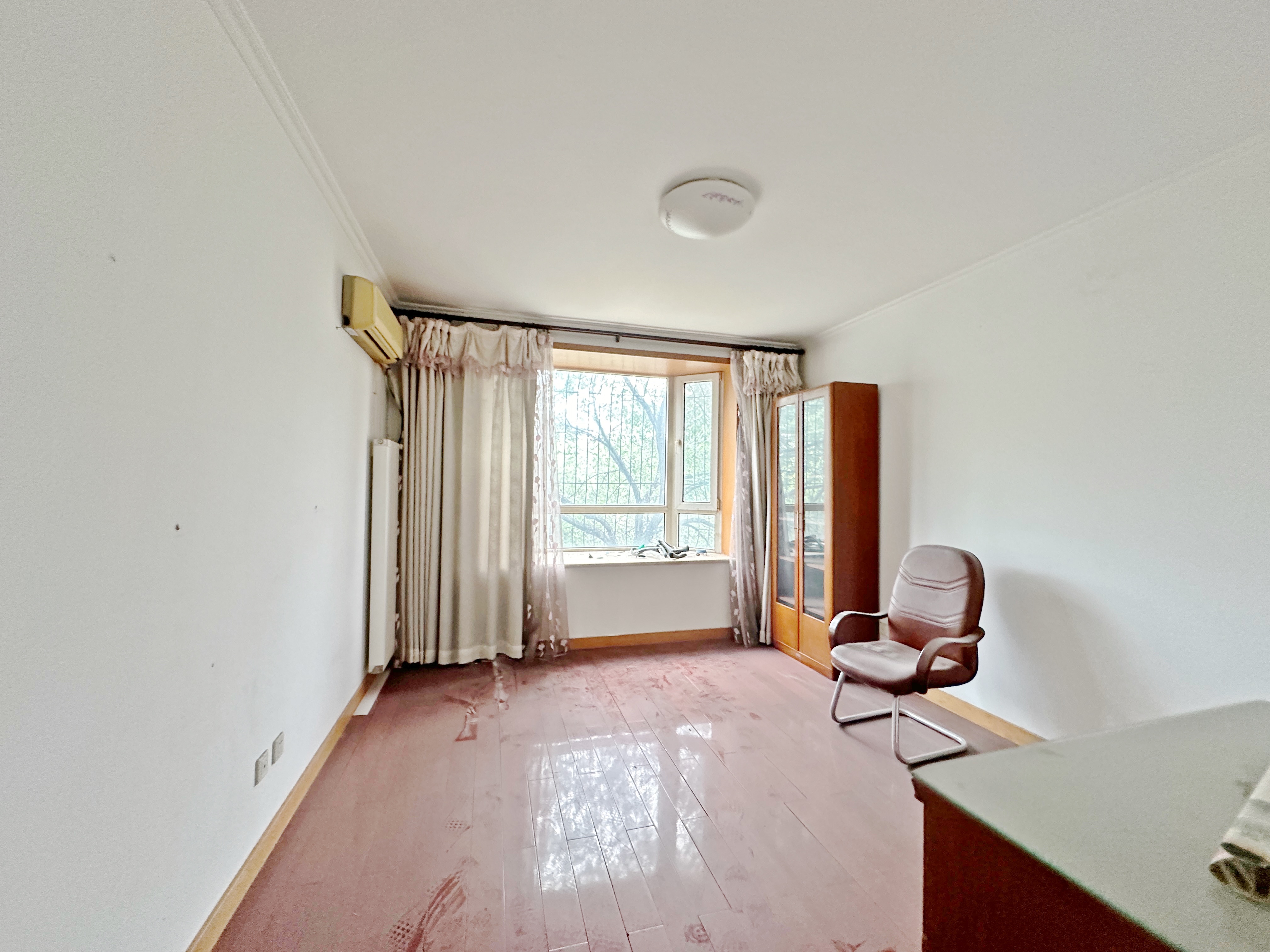 卧龙花园龙昌苑(四区)