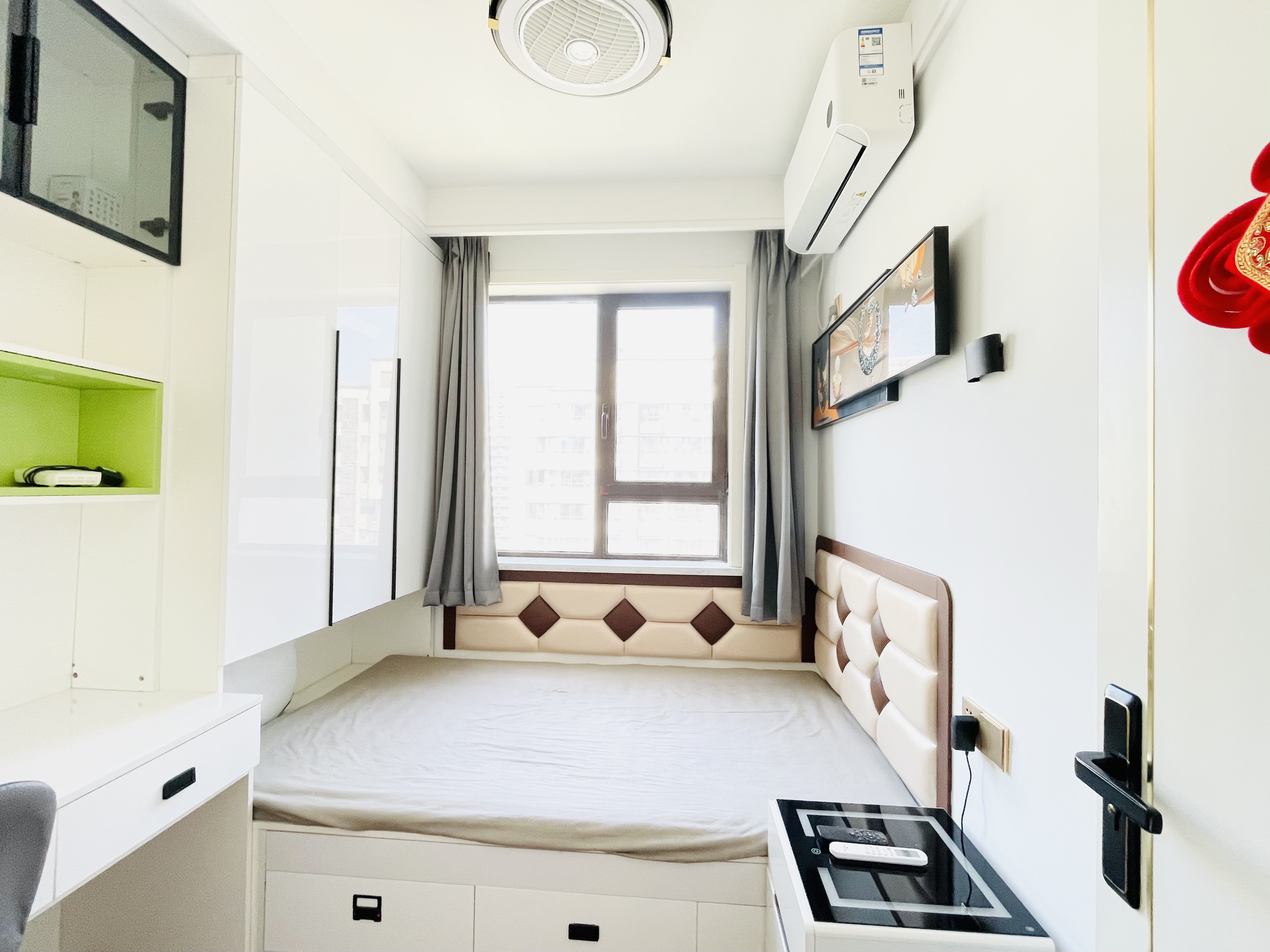 旭辉银盛泰金域蓝山