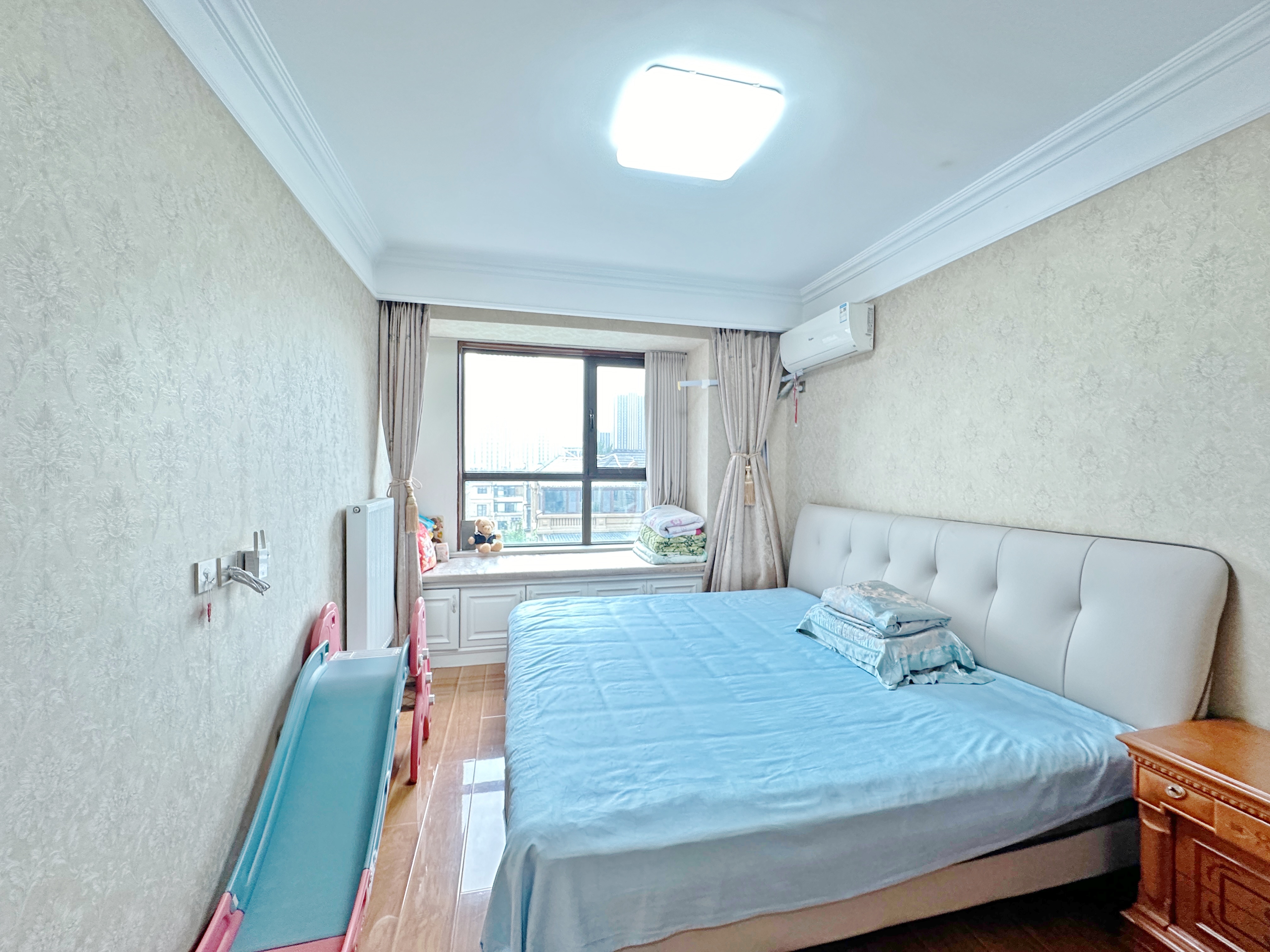 中海国际社区（铂宫别墅B2）