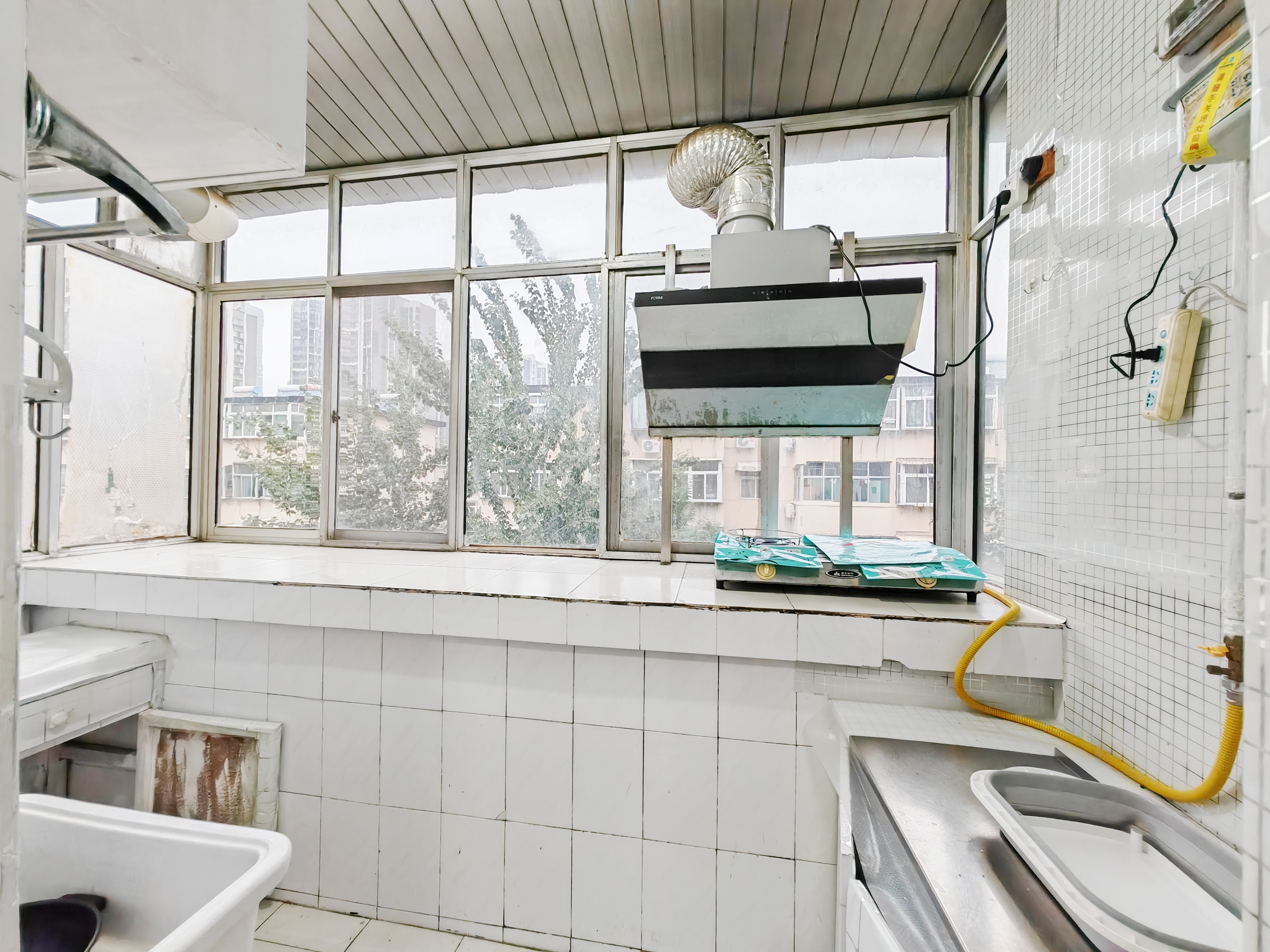 山师教工三宿舍