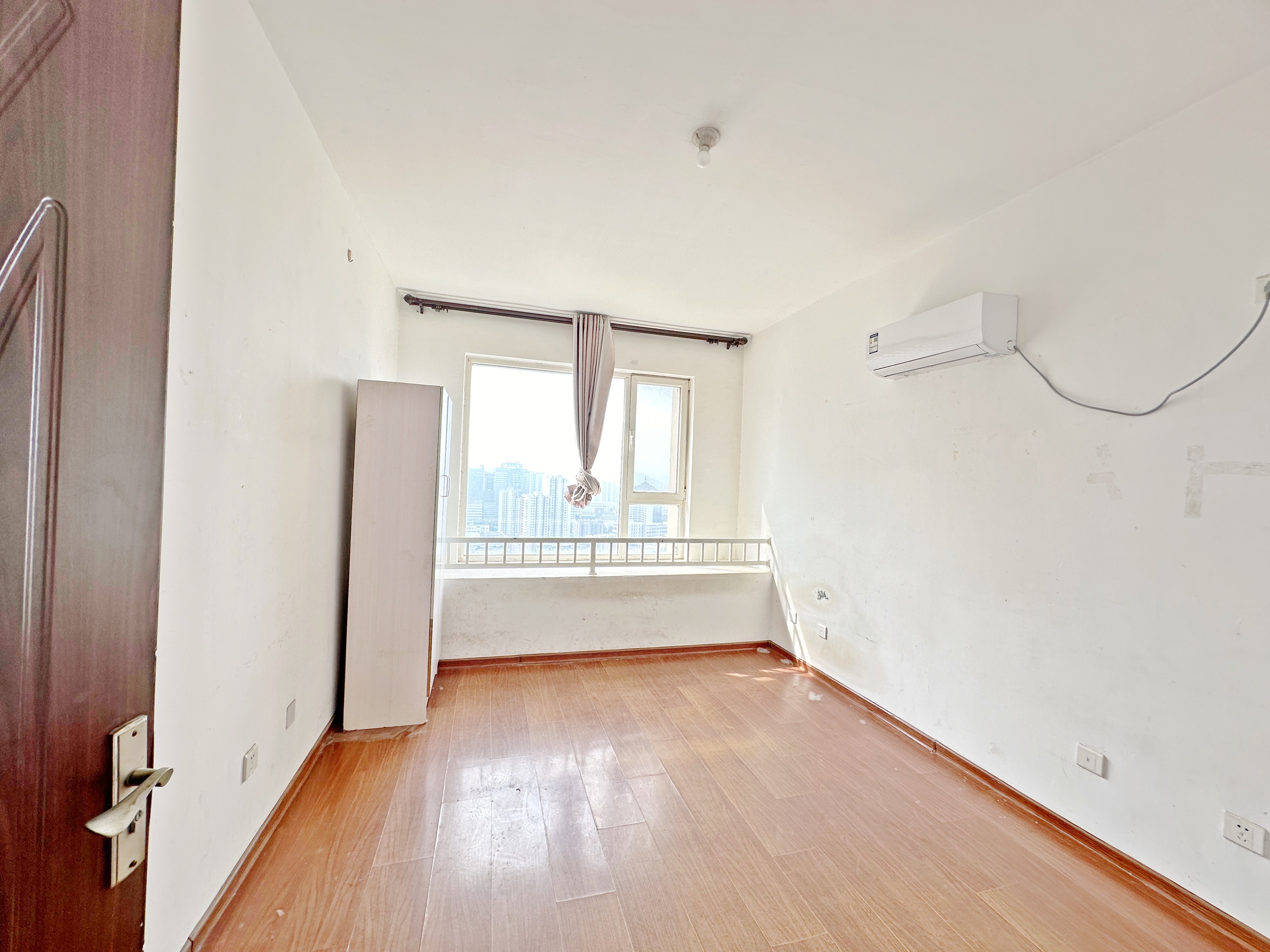 绿地新里卢浮公馆