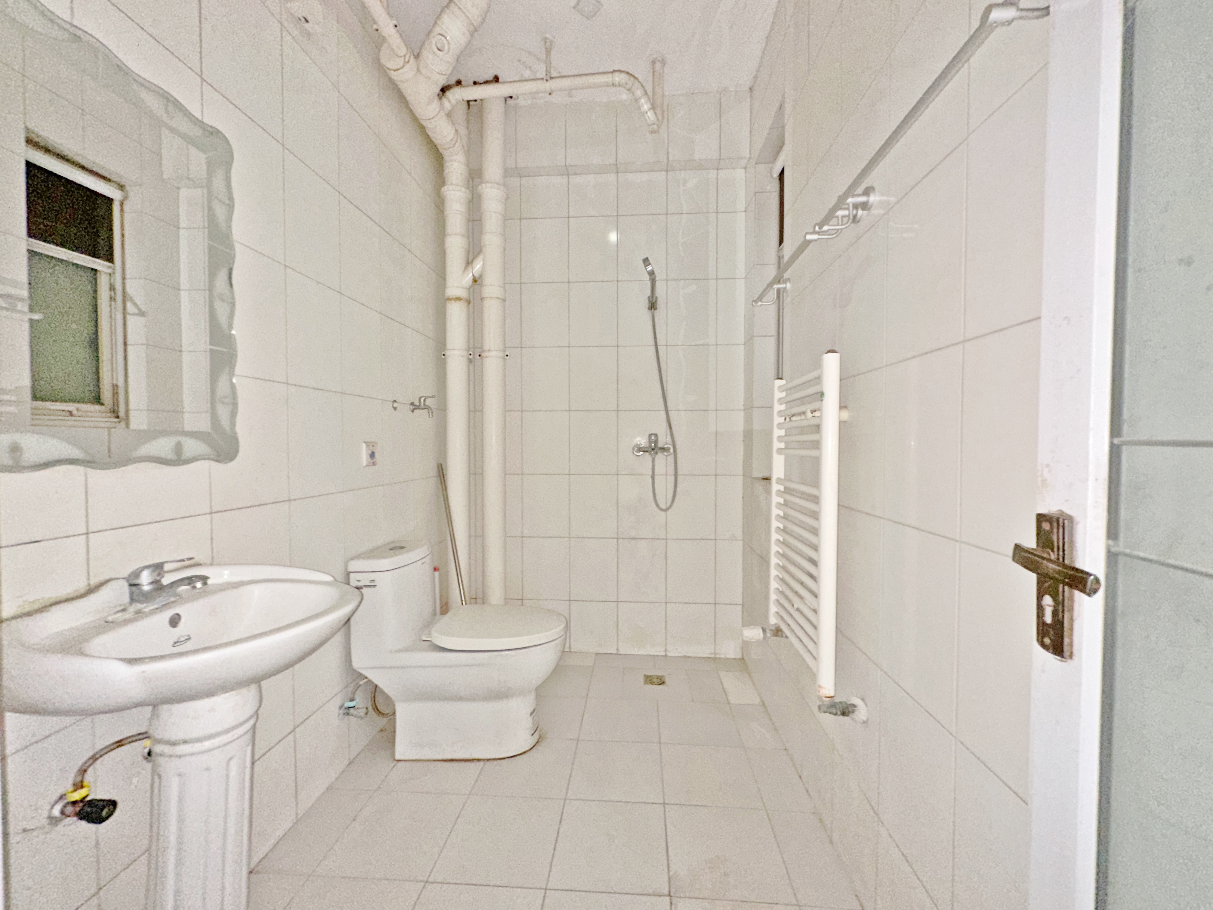 绿地新里卢浮公馆