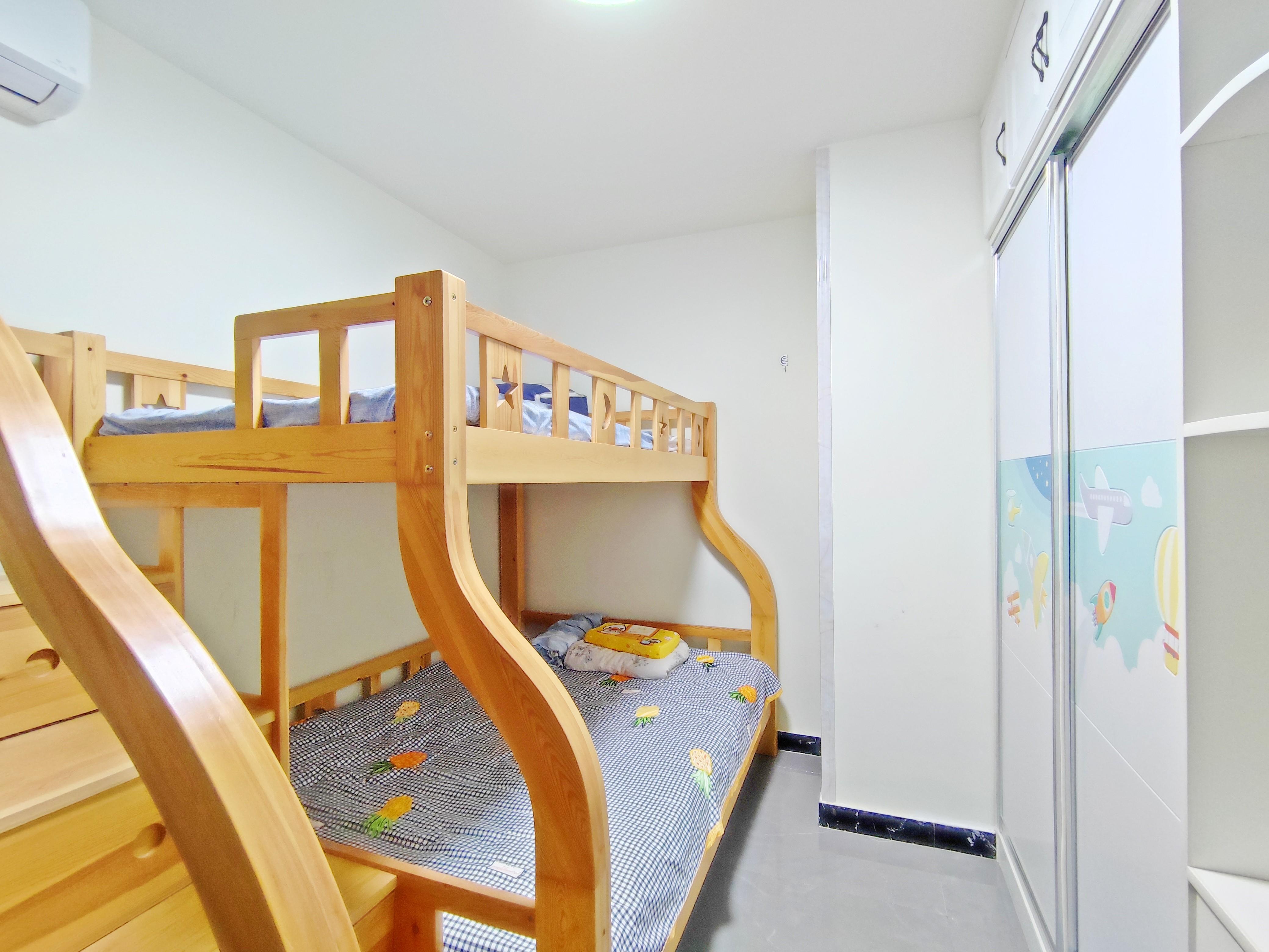 绿地新里香榭丽公馆