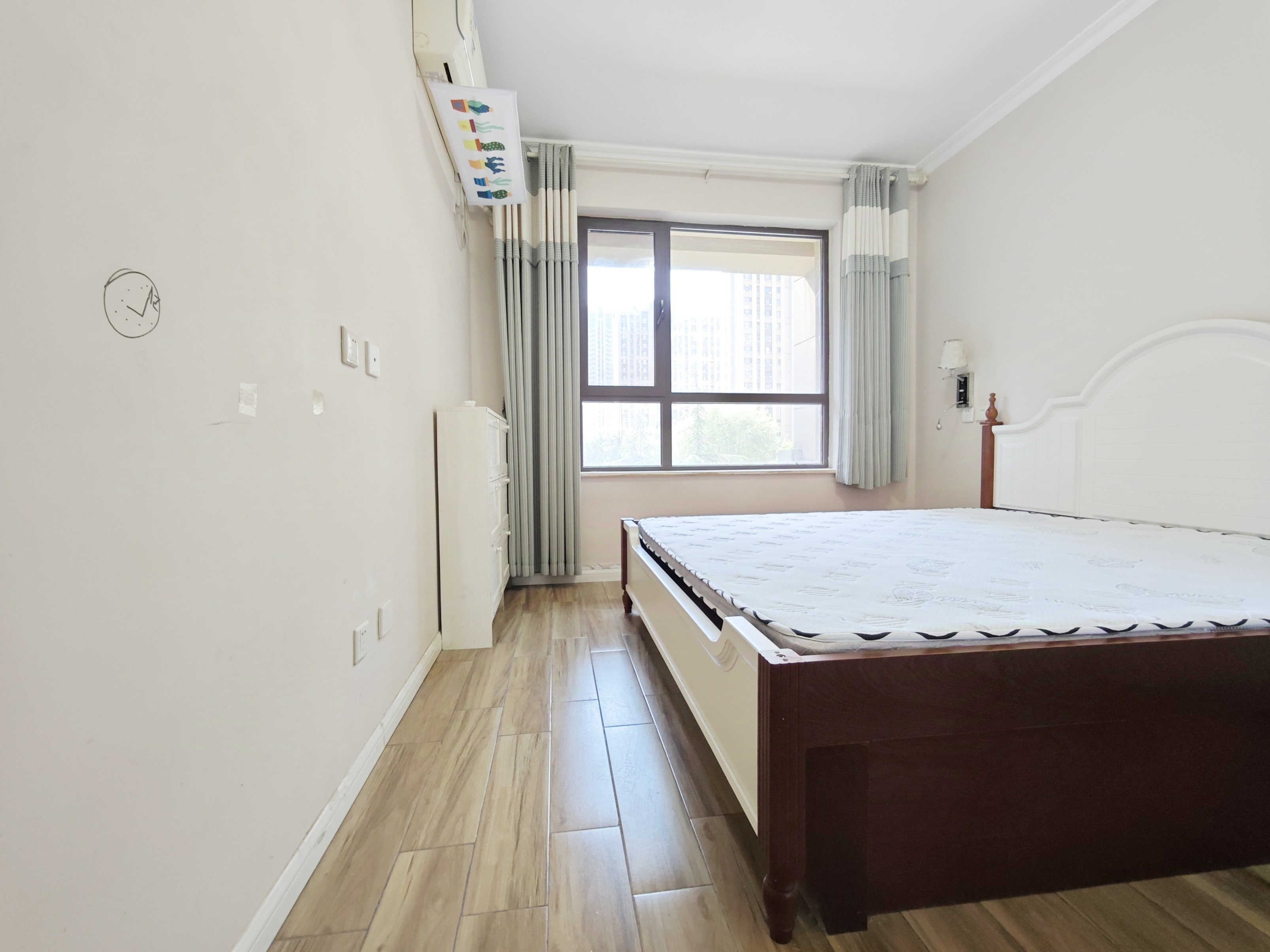 鲁邦奥林逸城东区