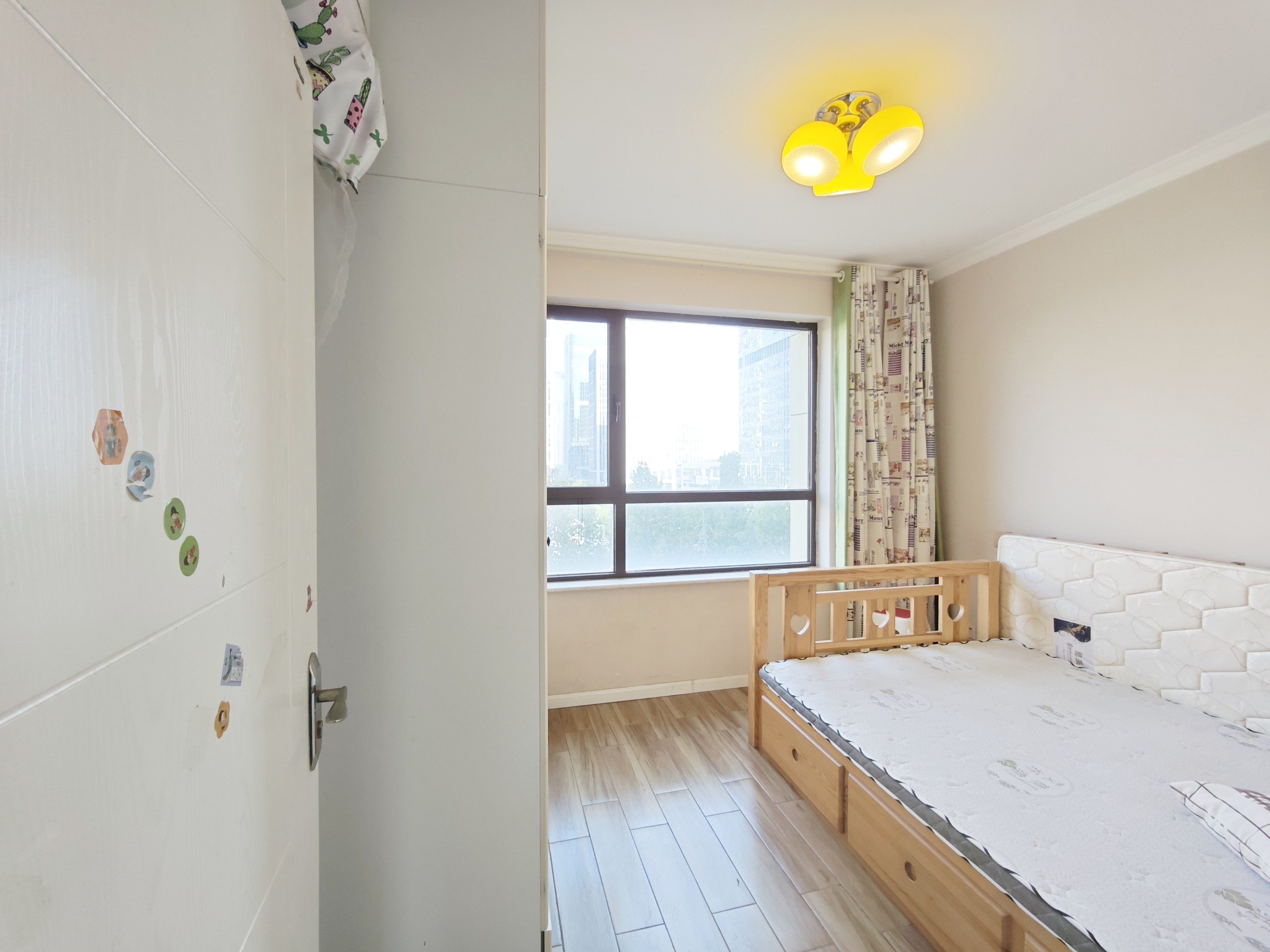 鲁邦奥林逸城东区