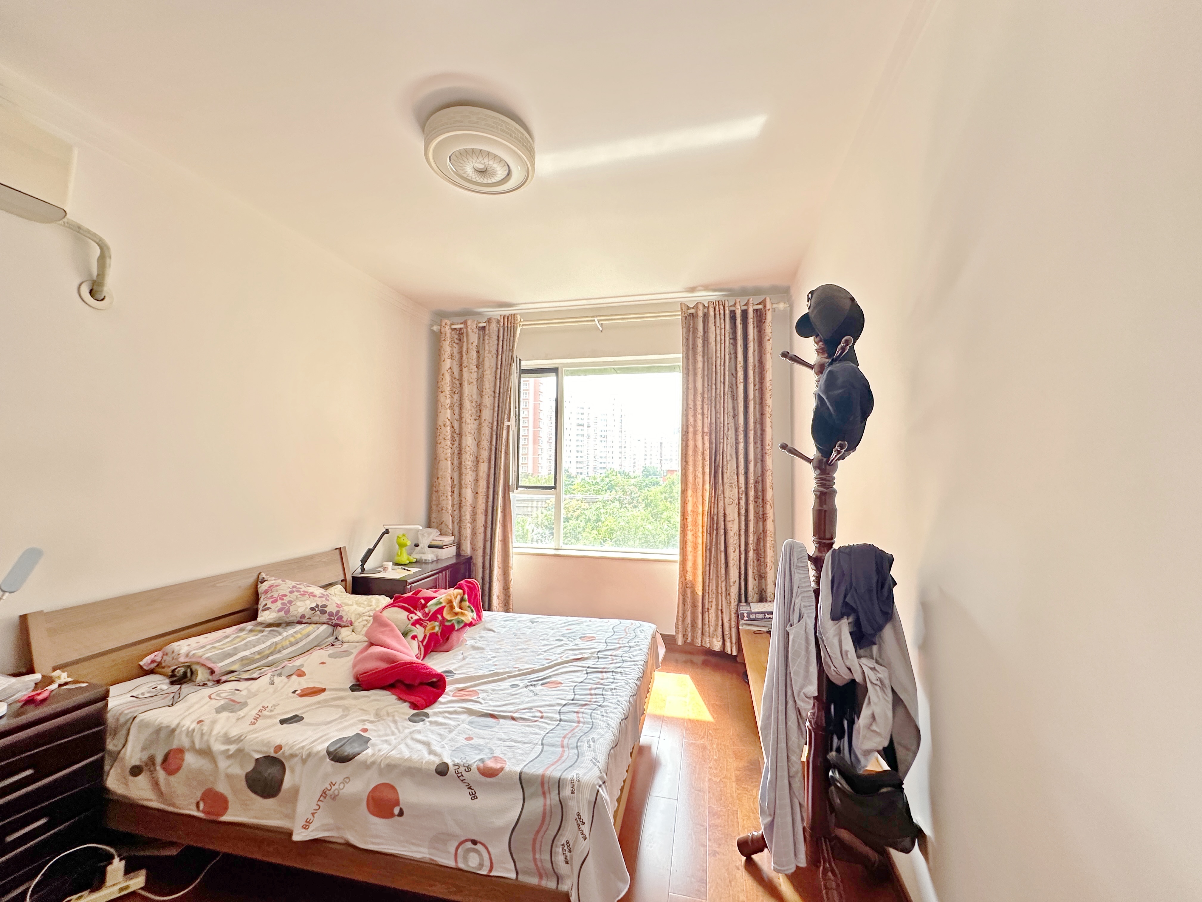 绿地新里卢浮公馆