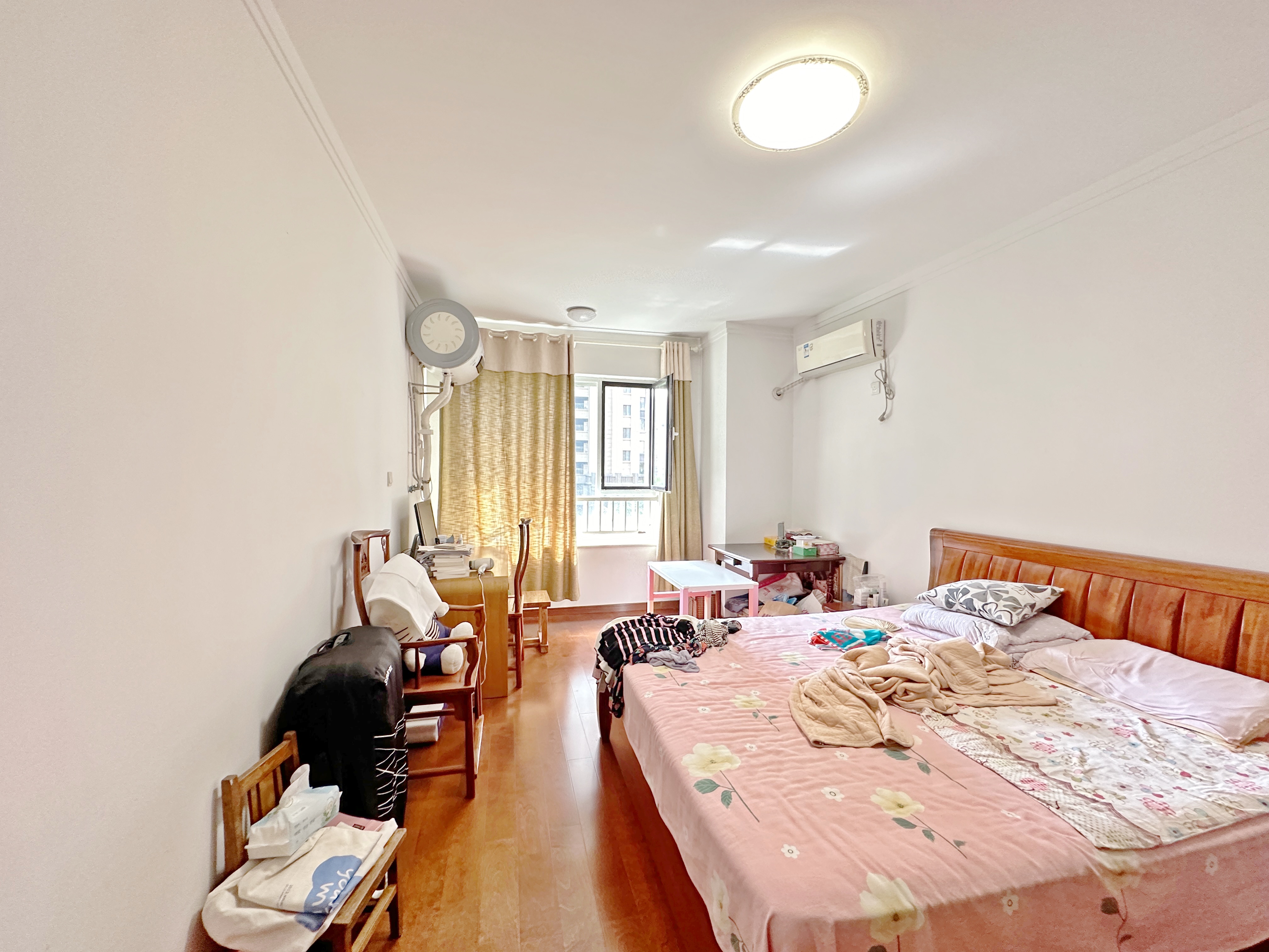 绿地新里卢浮公馆