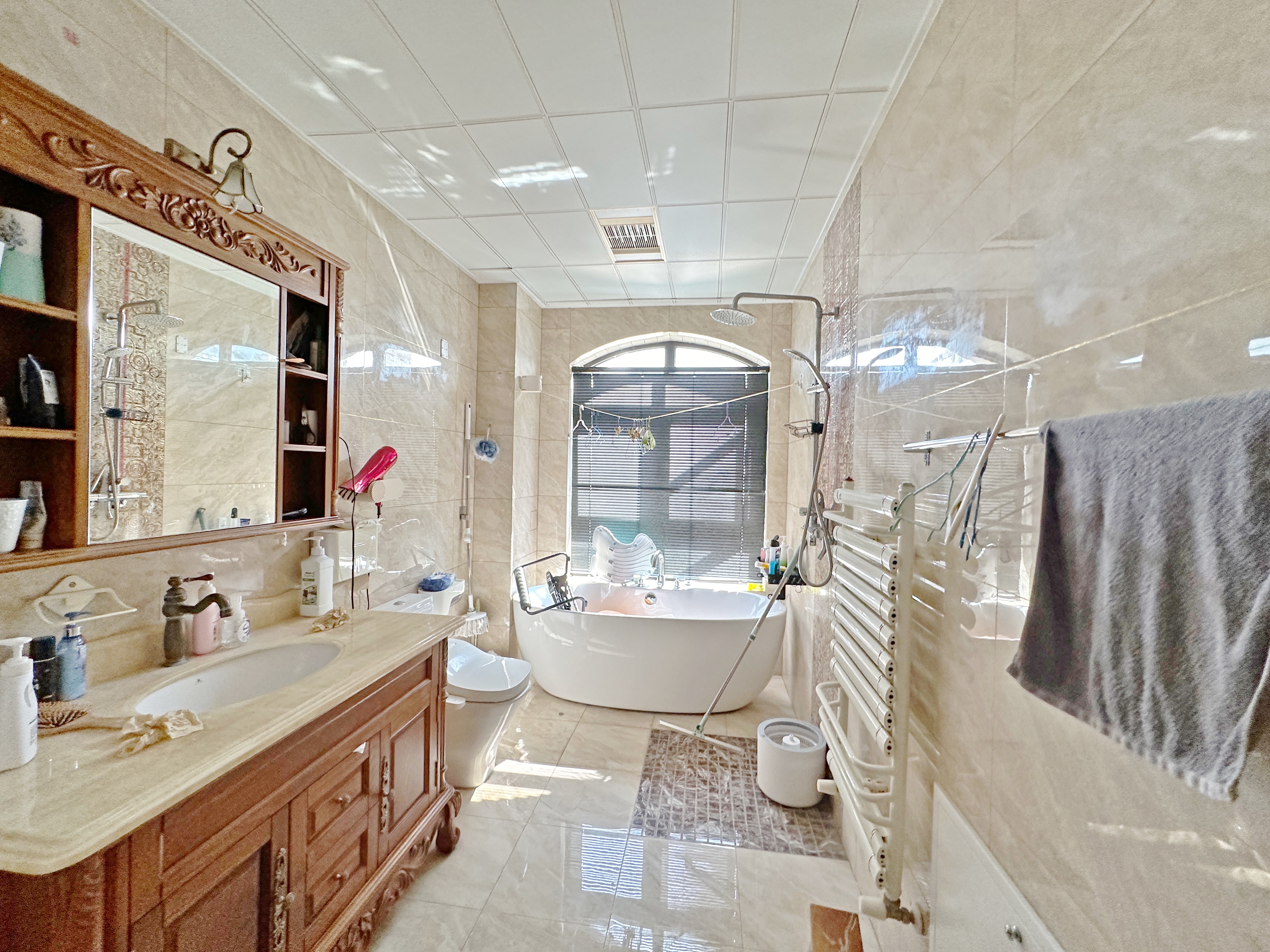 中海国际社区（铂宫别墅B2）