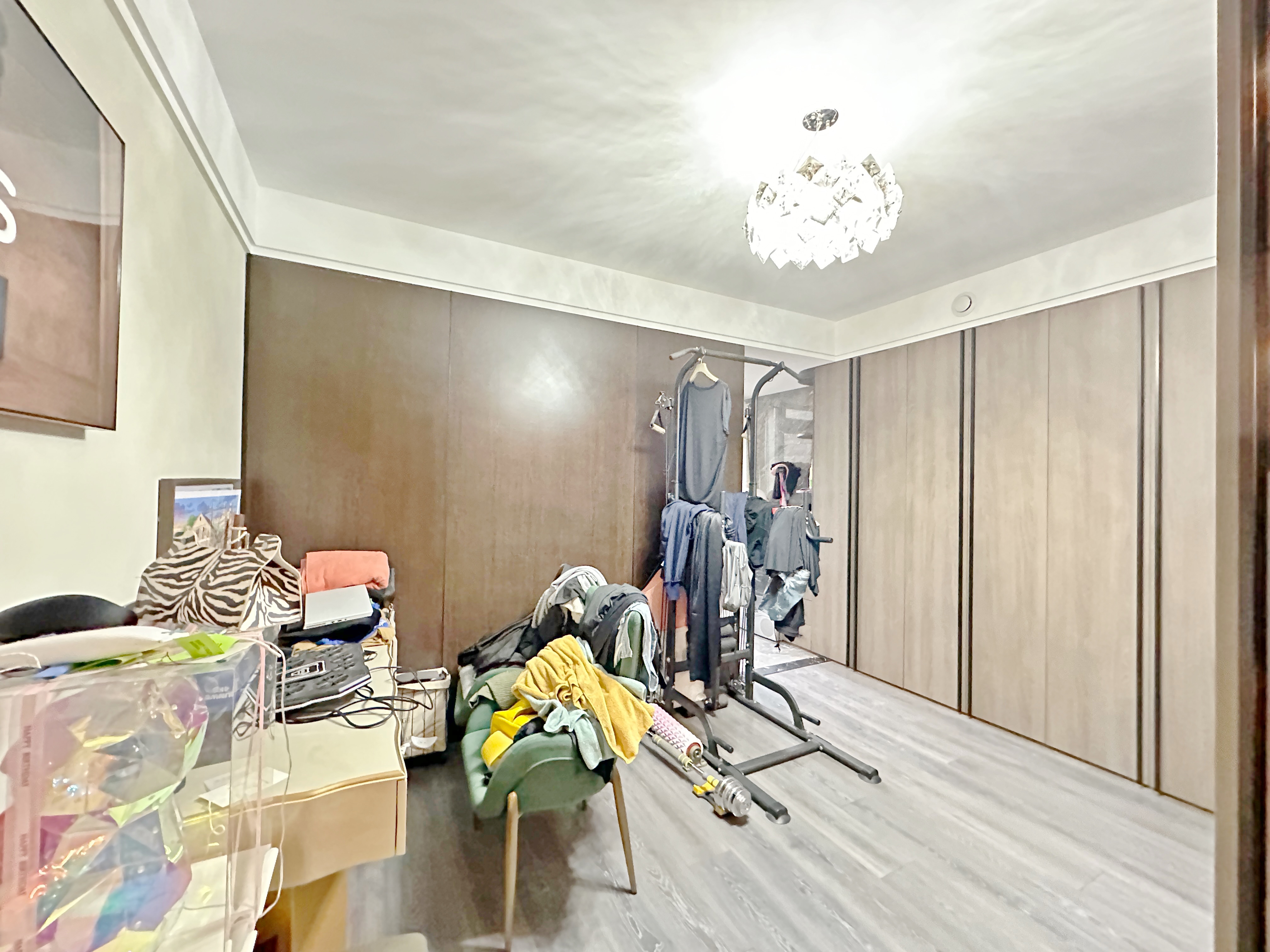 卧龙花园龙泰苑