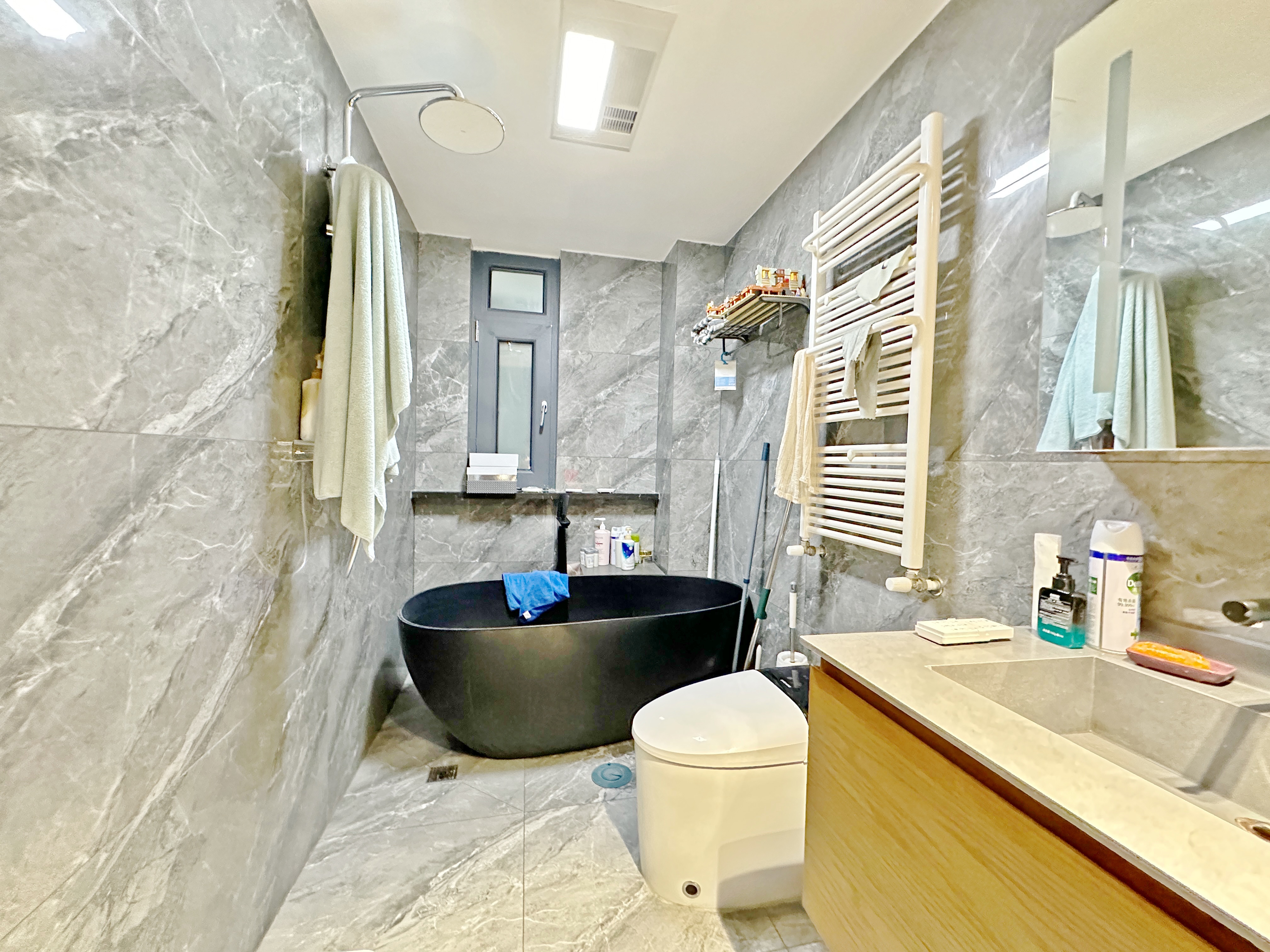 卧龙花园龙泰苑