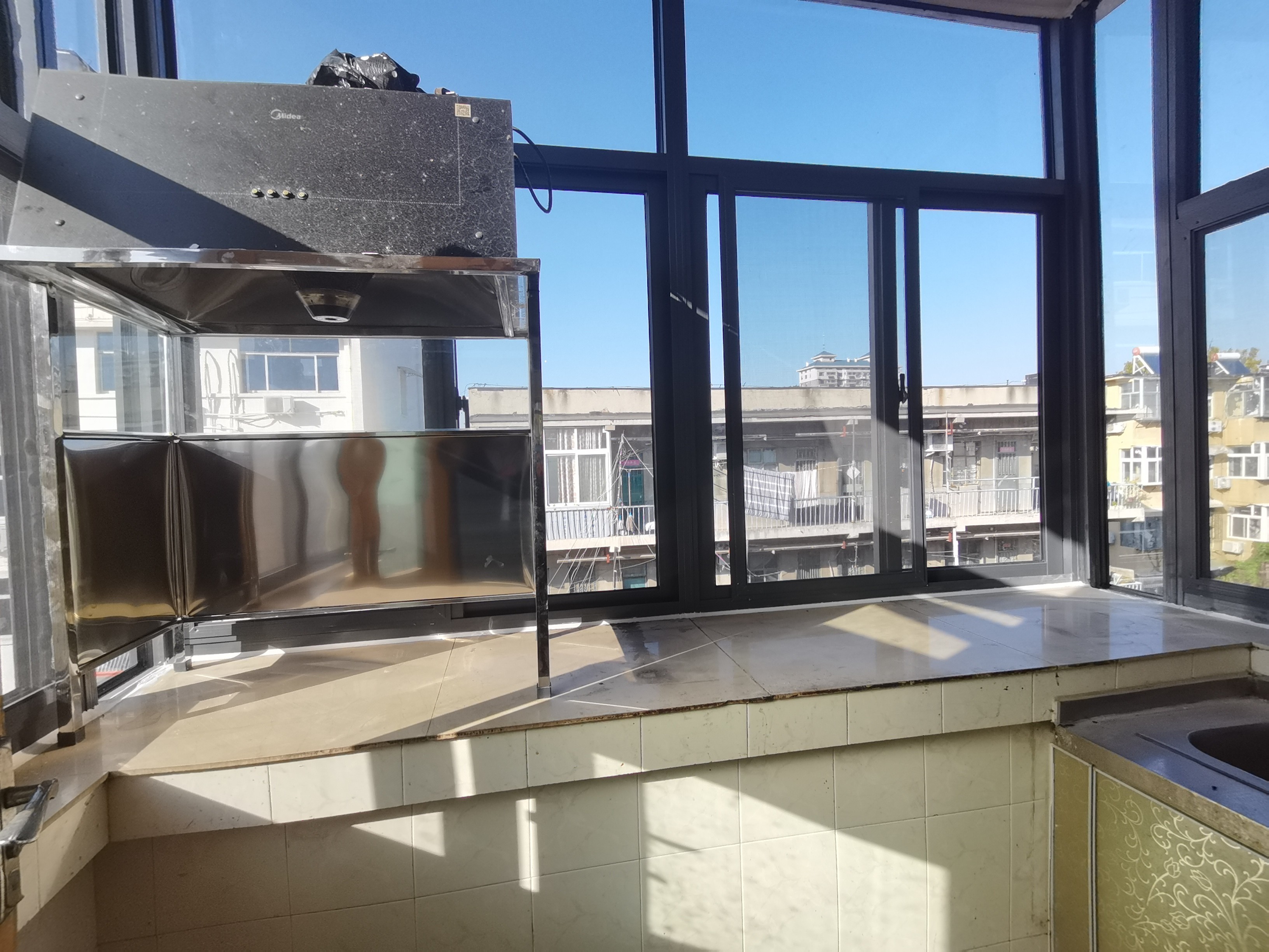 六里山南路26号