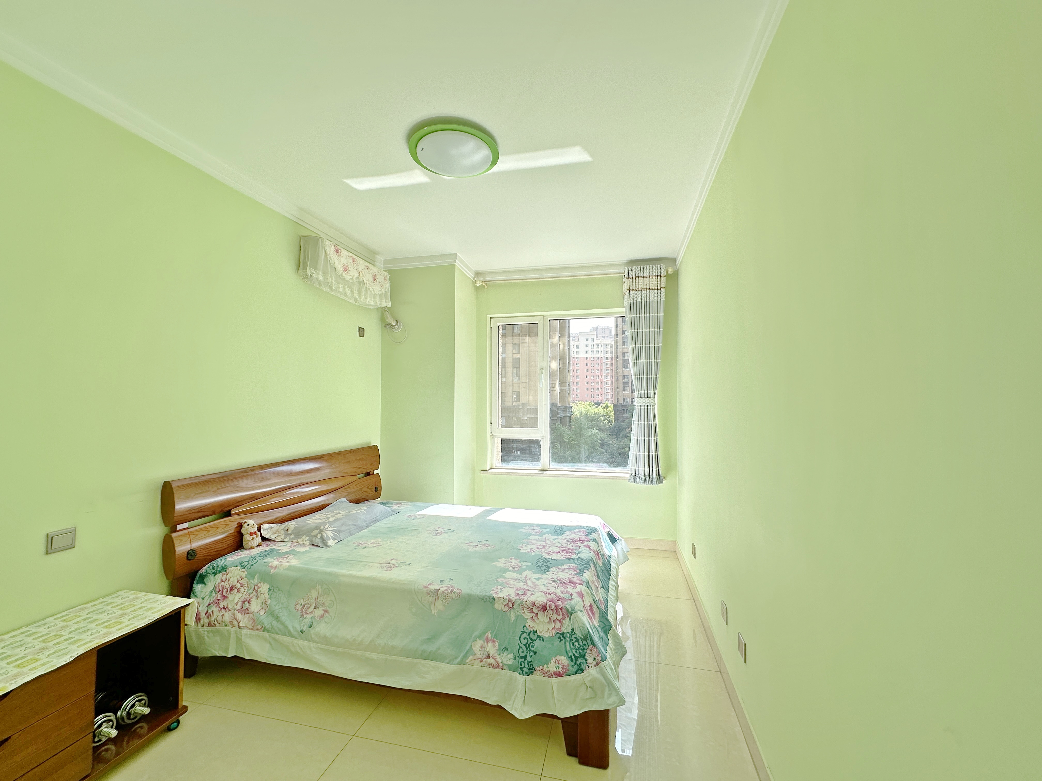 绿地新里卢浮公馆