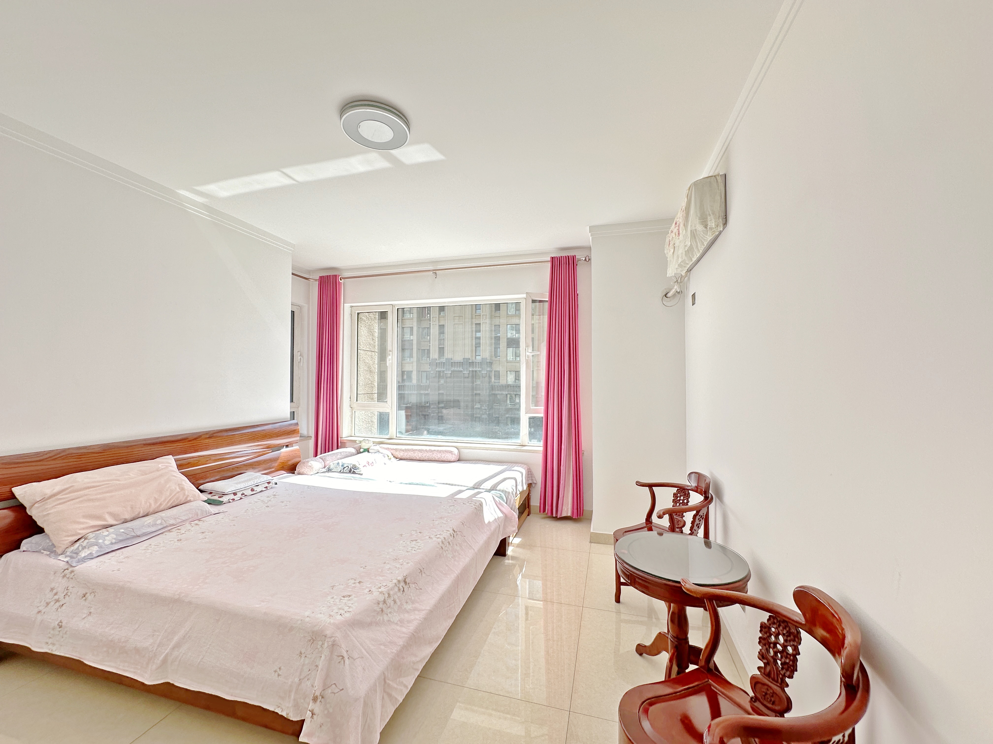 绿地新里卢浮公馆