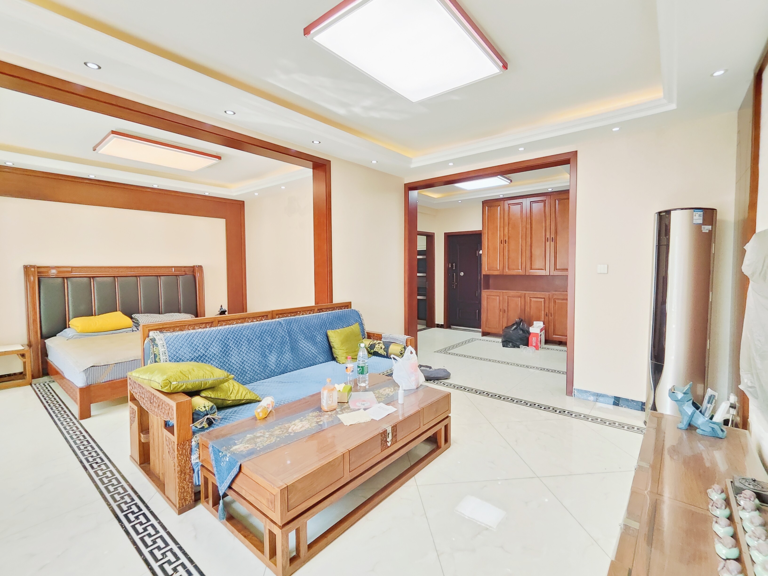  绿地隆悦公馆 南北