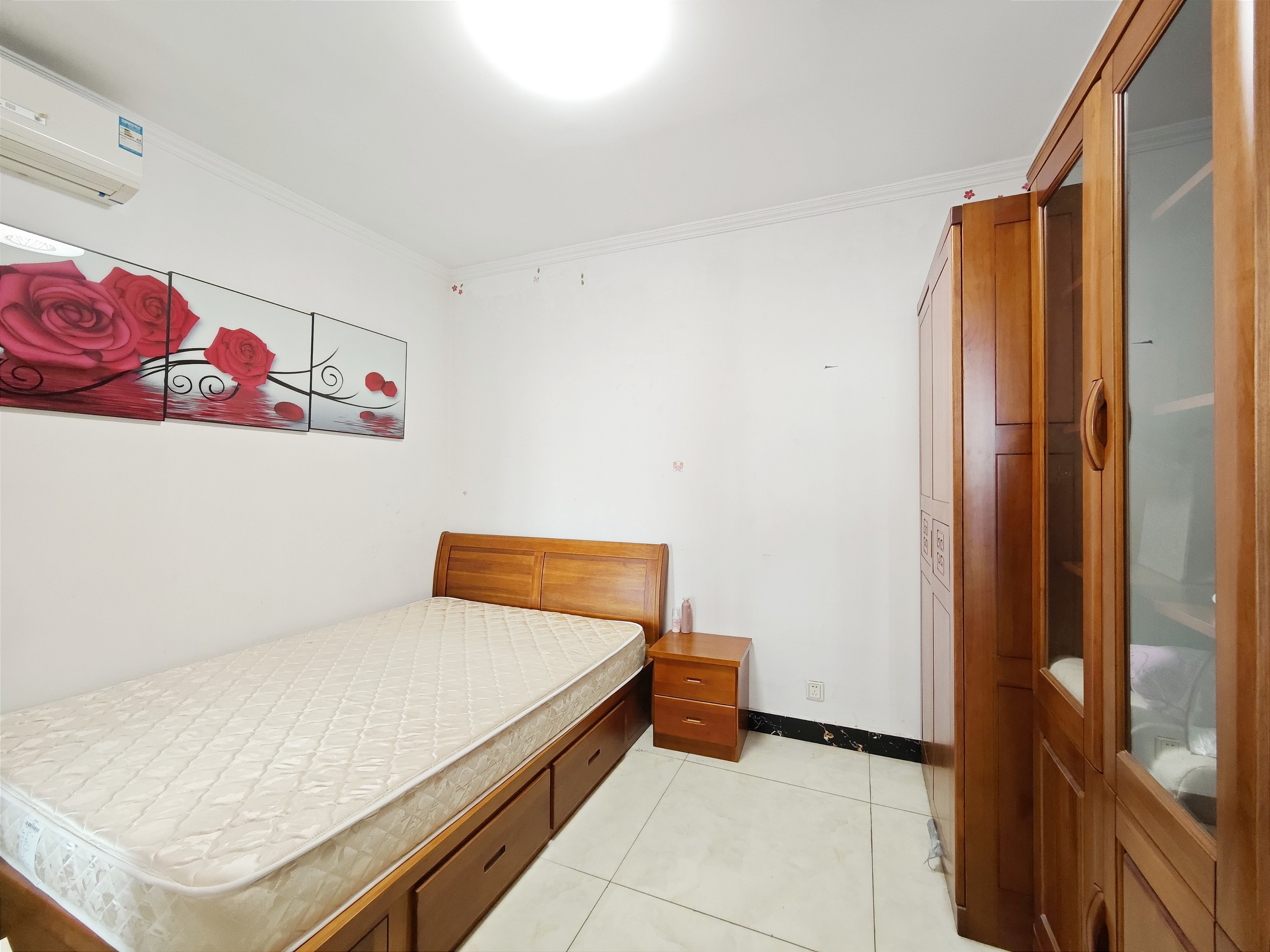 绿地新里卢浮公馆