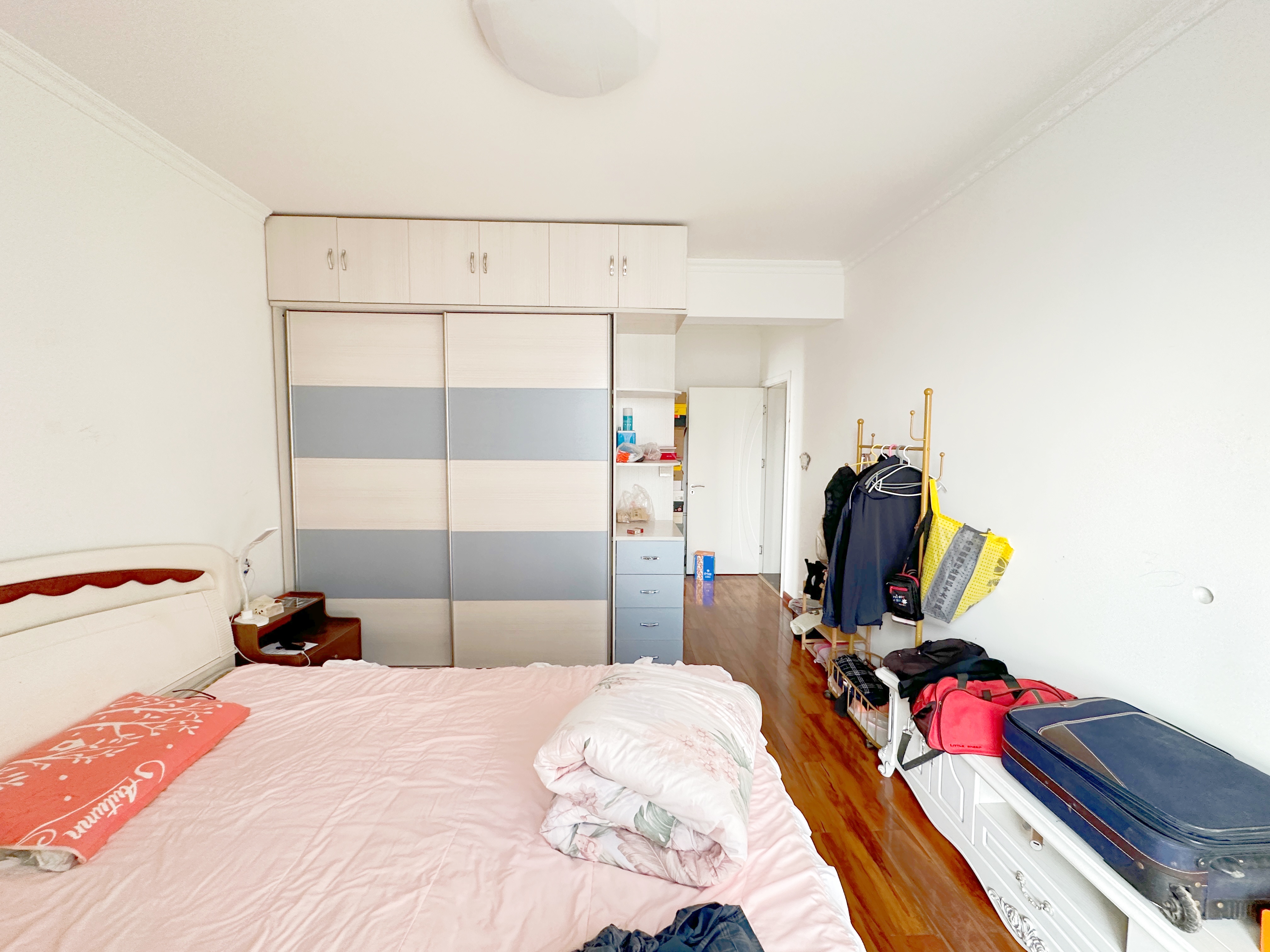 绿地新里梵尔赛公馆