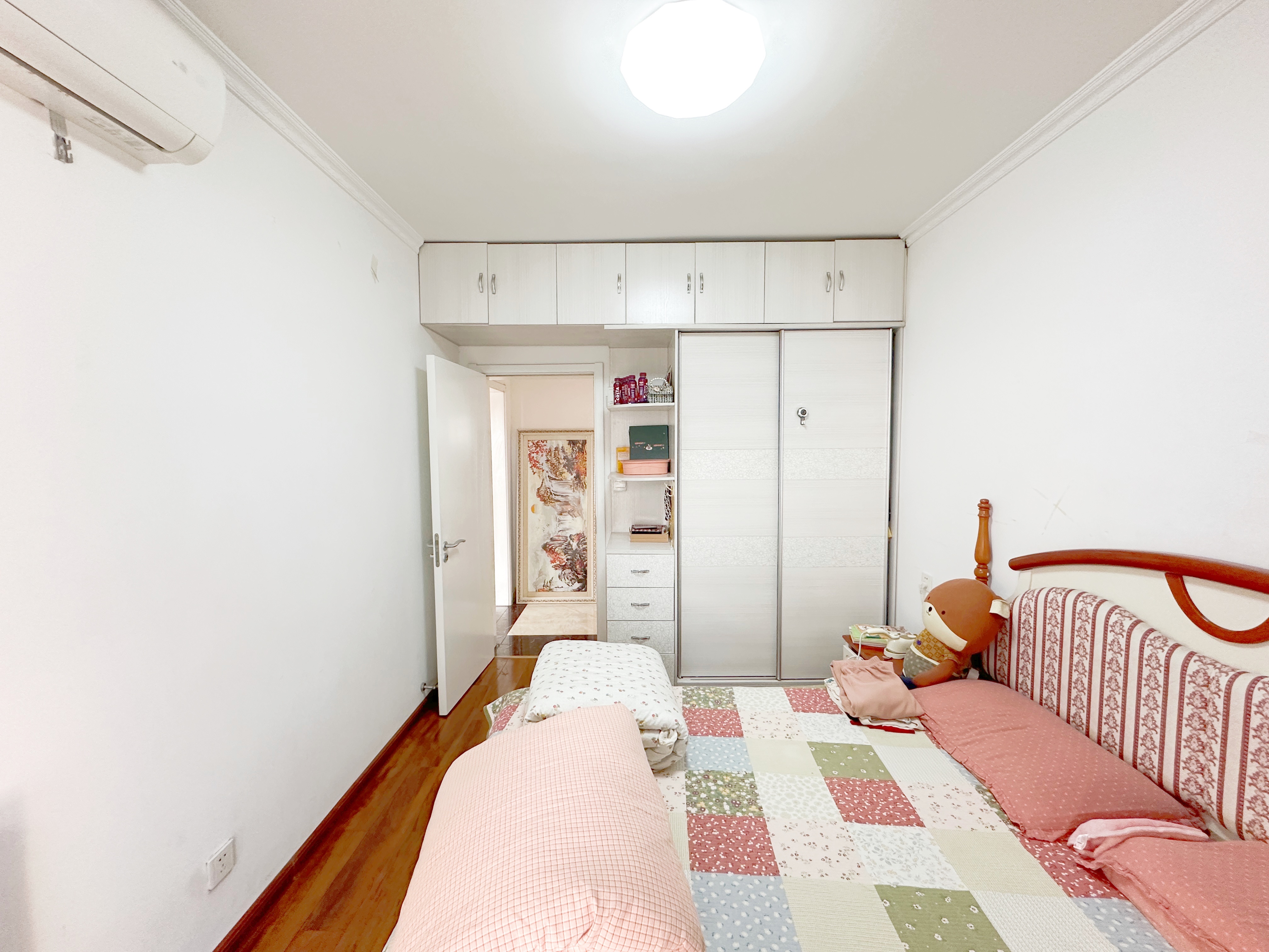 绿地新里梵尔赛公馆