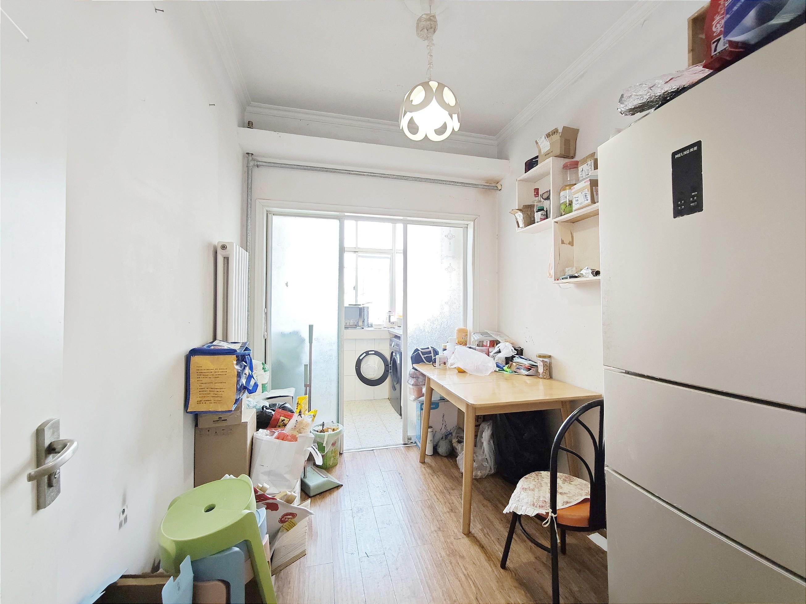 纬十二路重汽宿舍