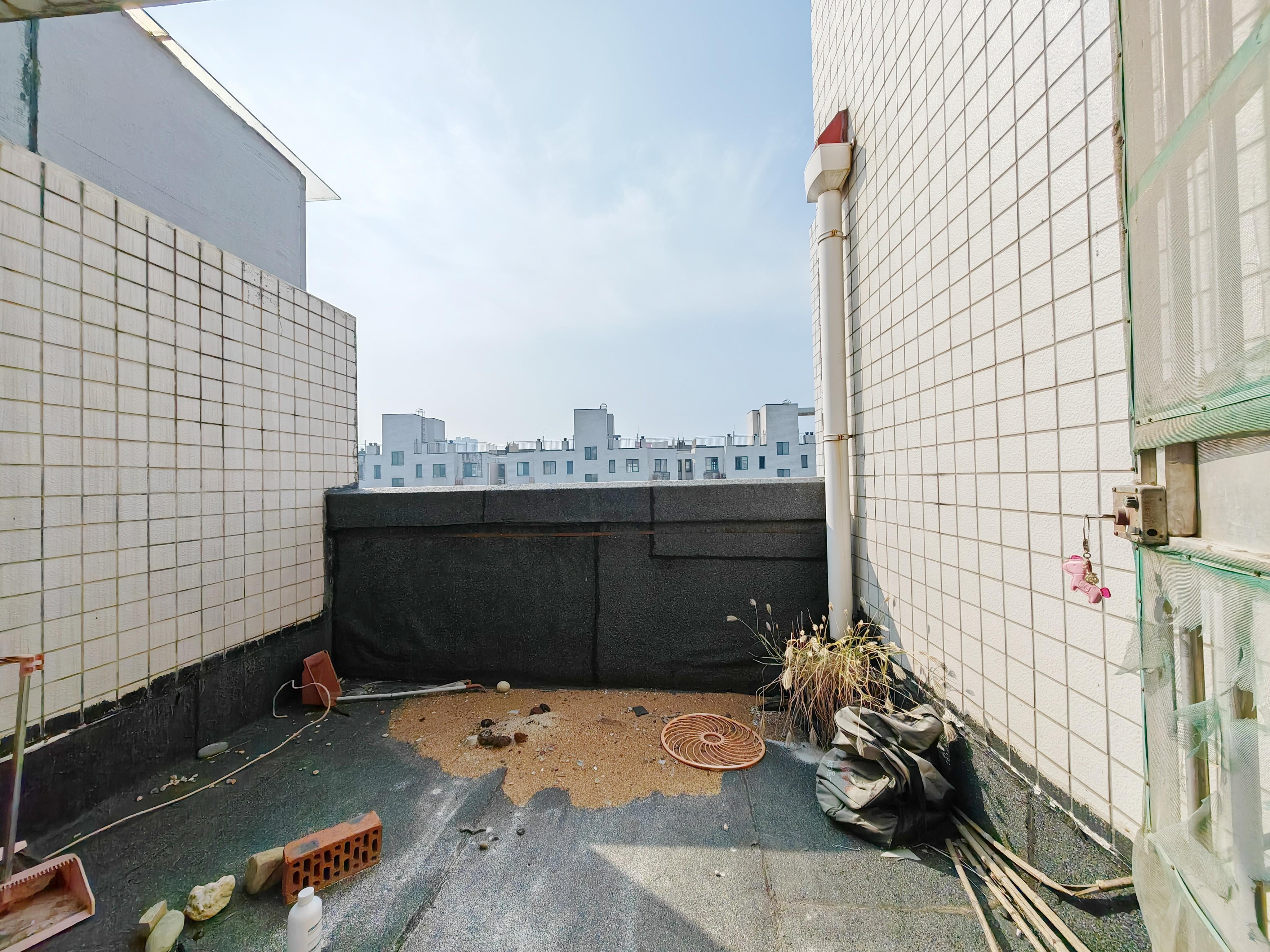 港基滨河华庭