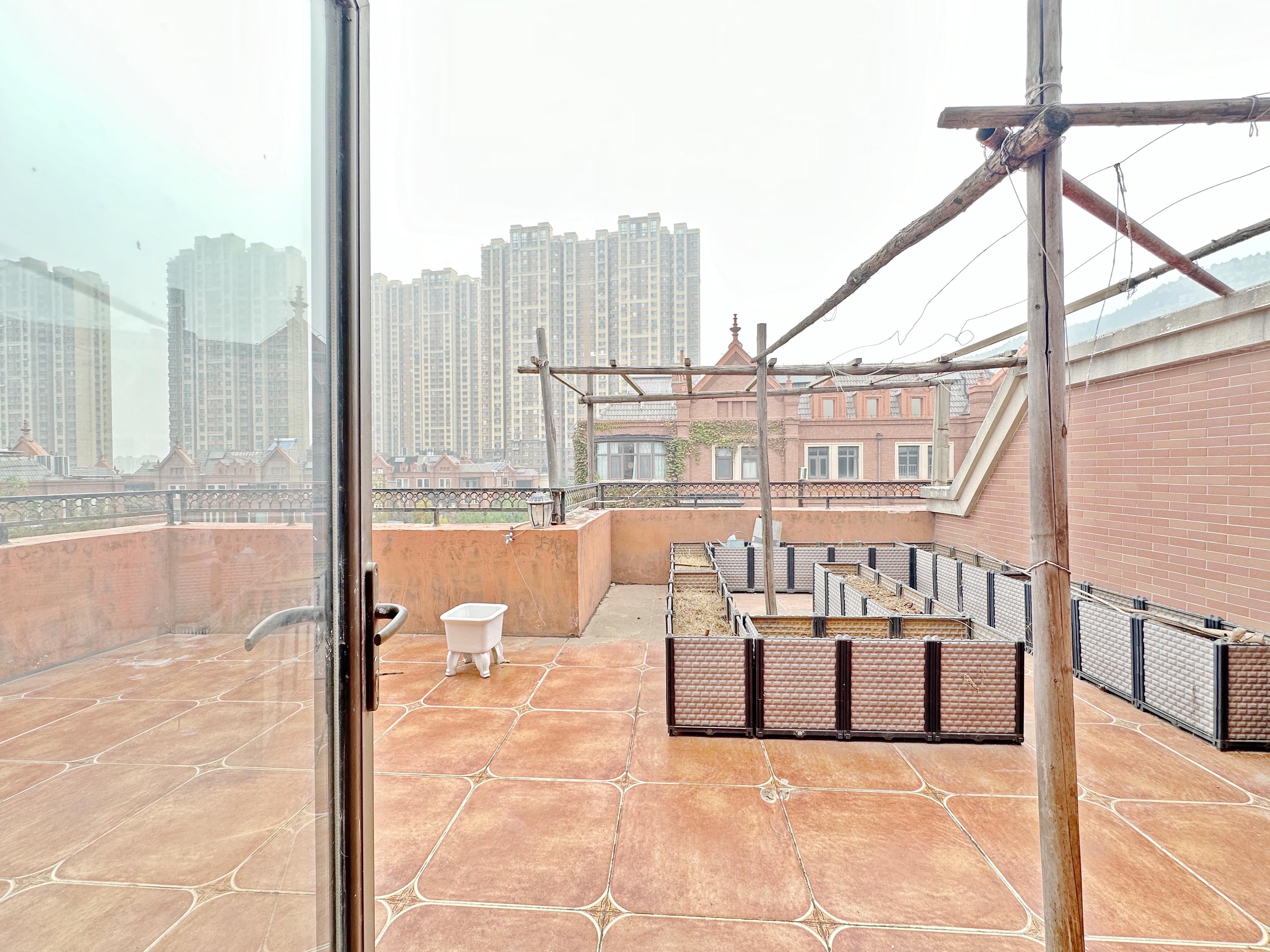 中海国际社区（铂宫别墅东区A5）