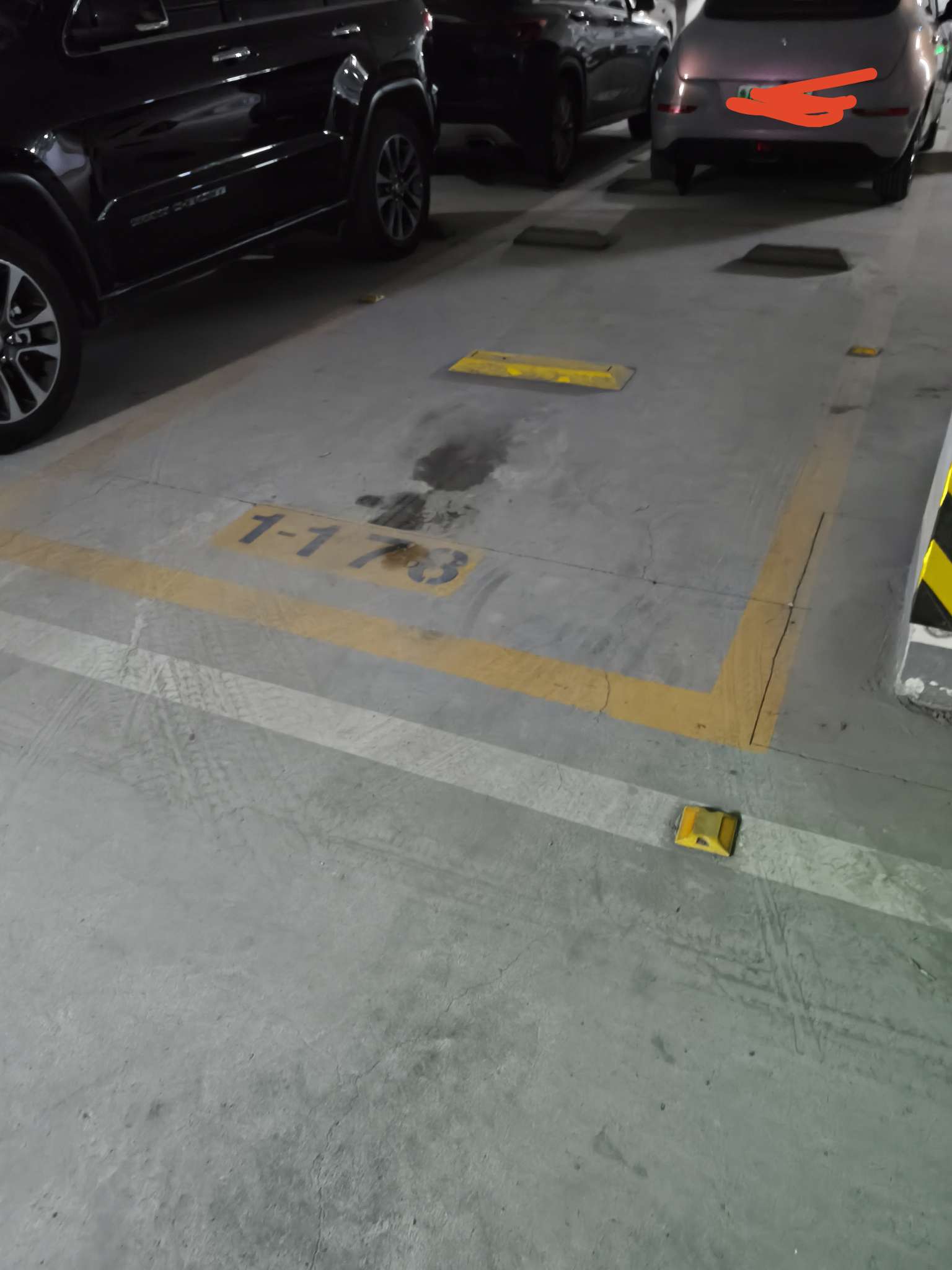 鲁能领秀城车位商铺