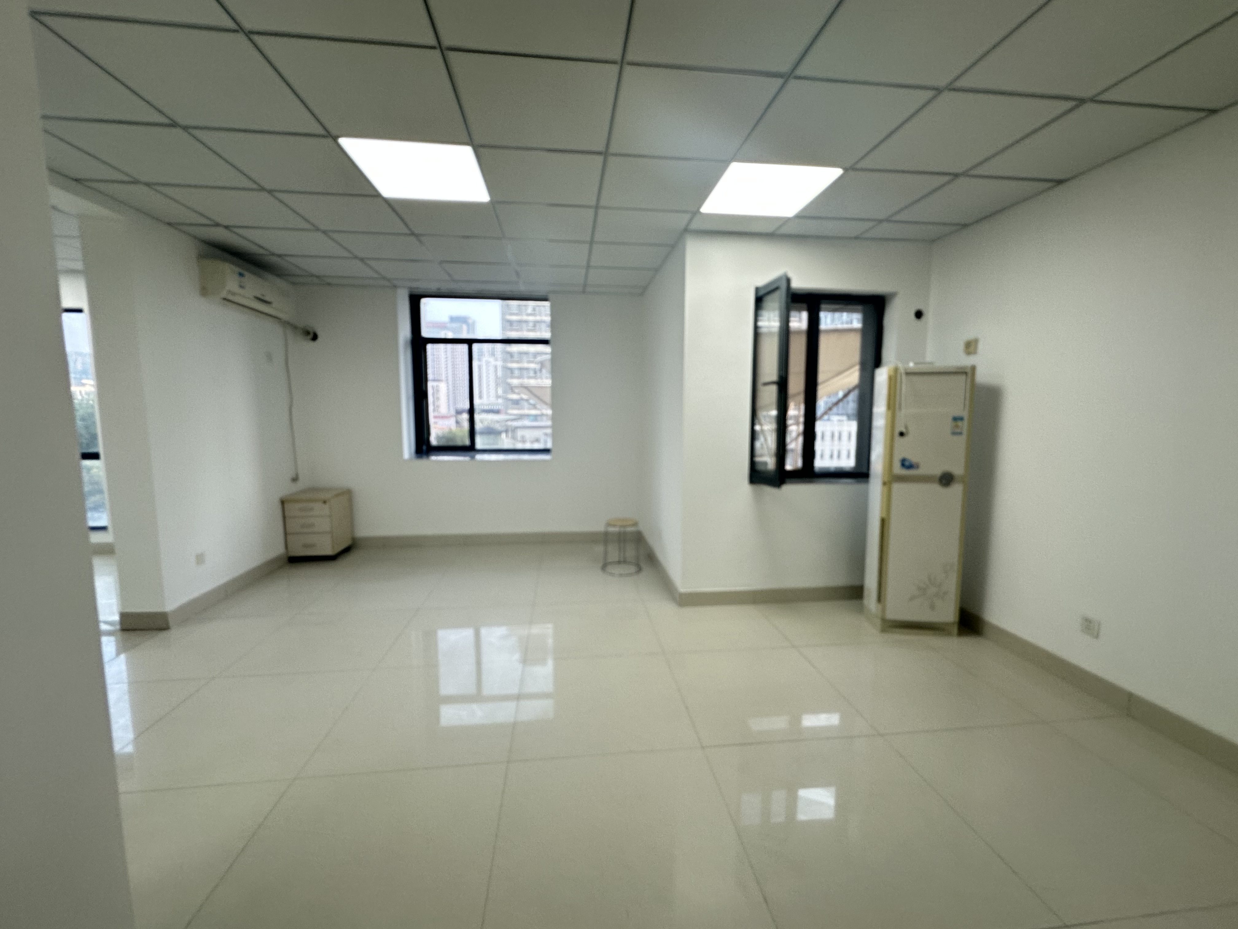  中铁财智中心 南