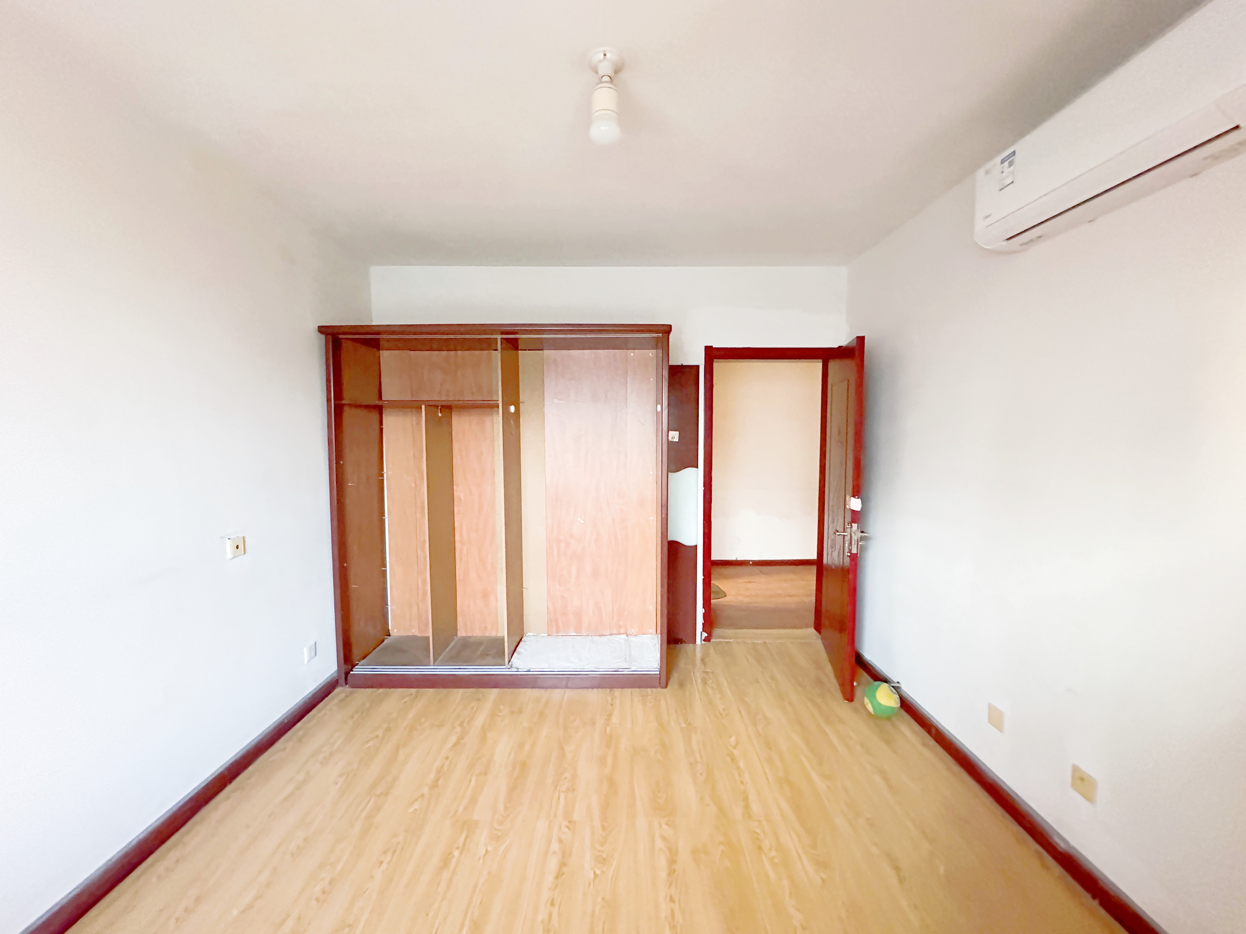 绿地新里梵尔赛公馆