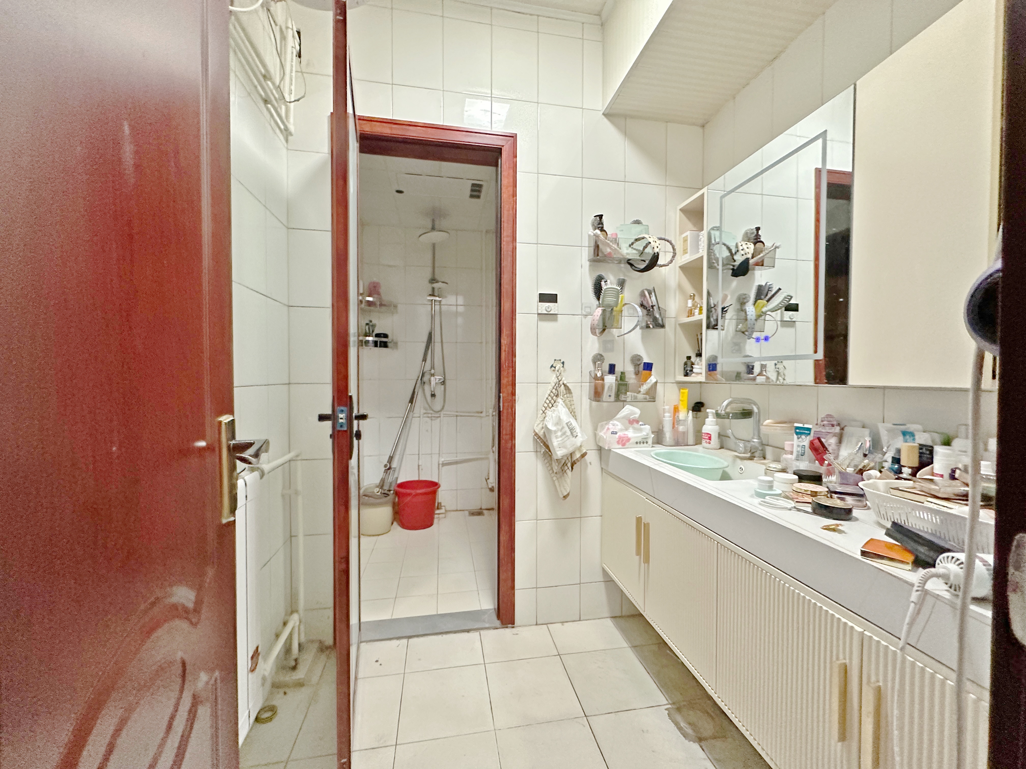 卧龙花园龙和苑