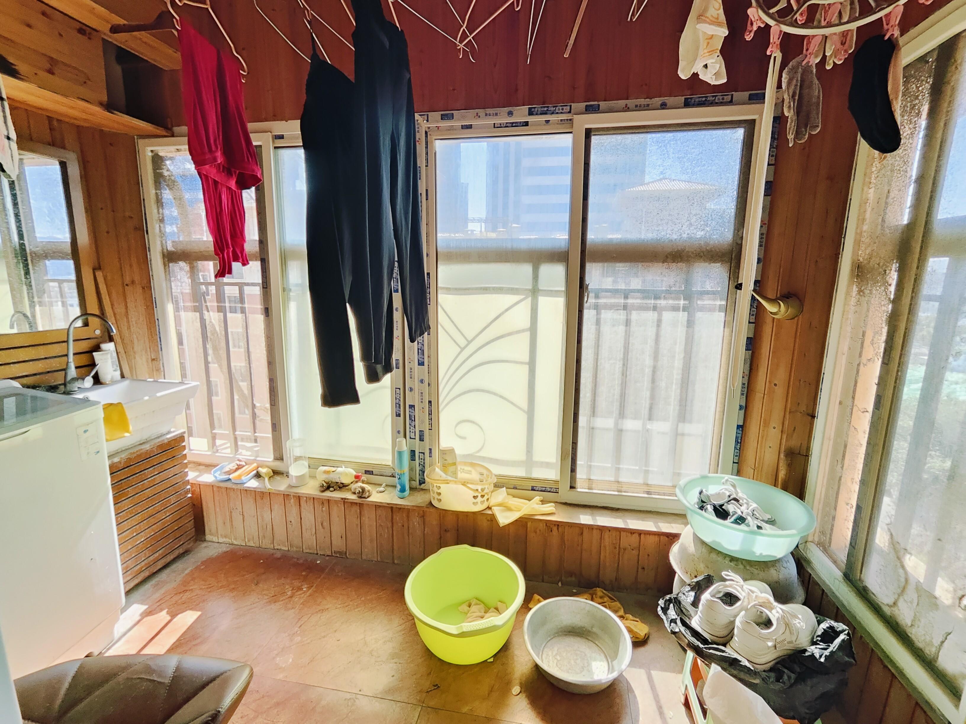 假日丽景花园