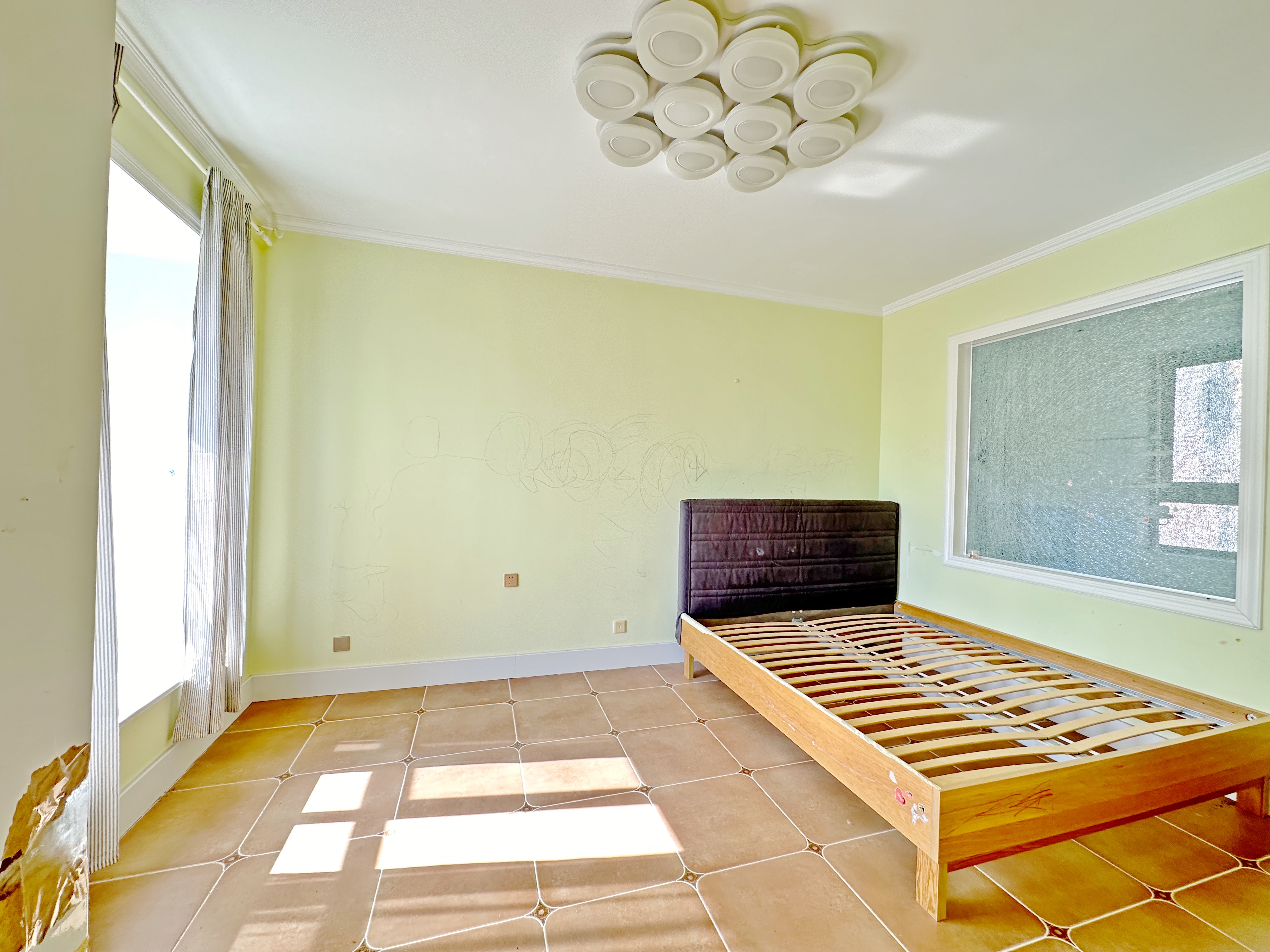 中海国际社区（铂宫别墅B2）