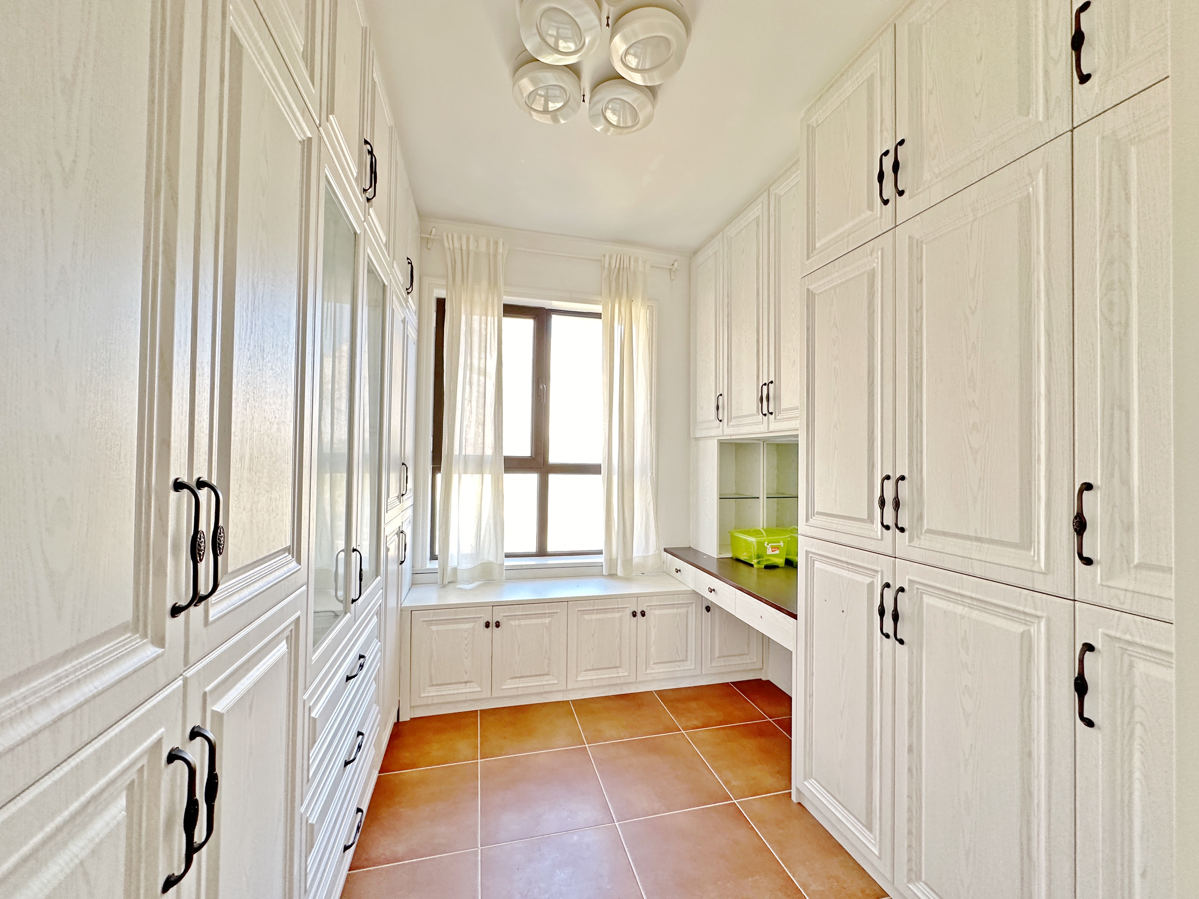 中海国际社区（铂宫别墅B2）