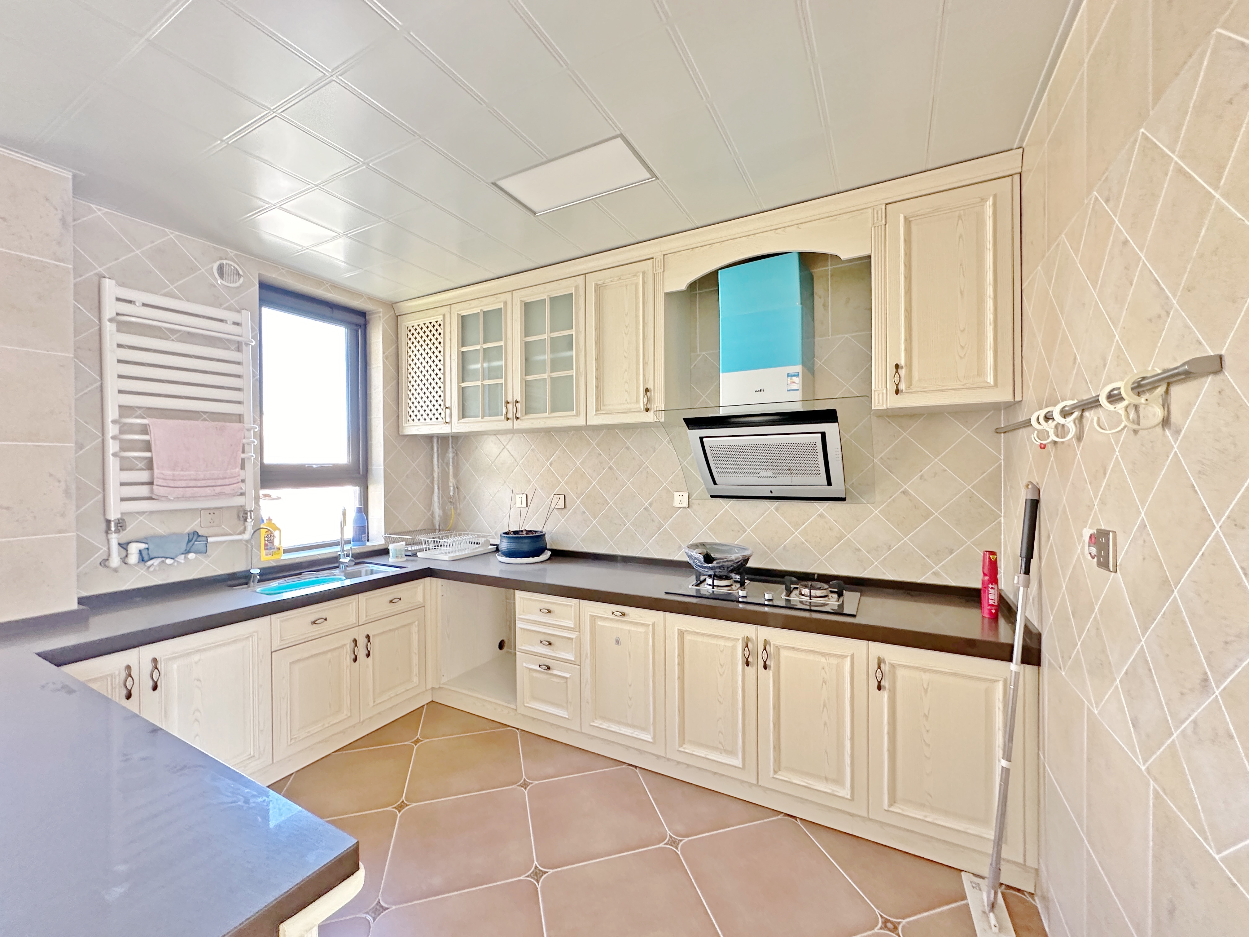 中海国际社区（铂宫别墅B2）