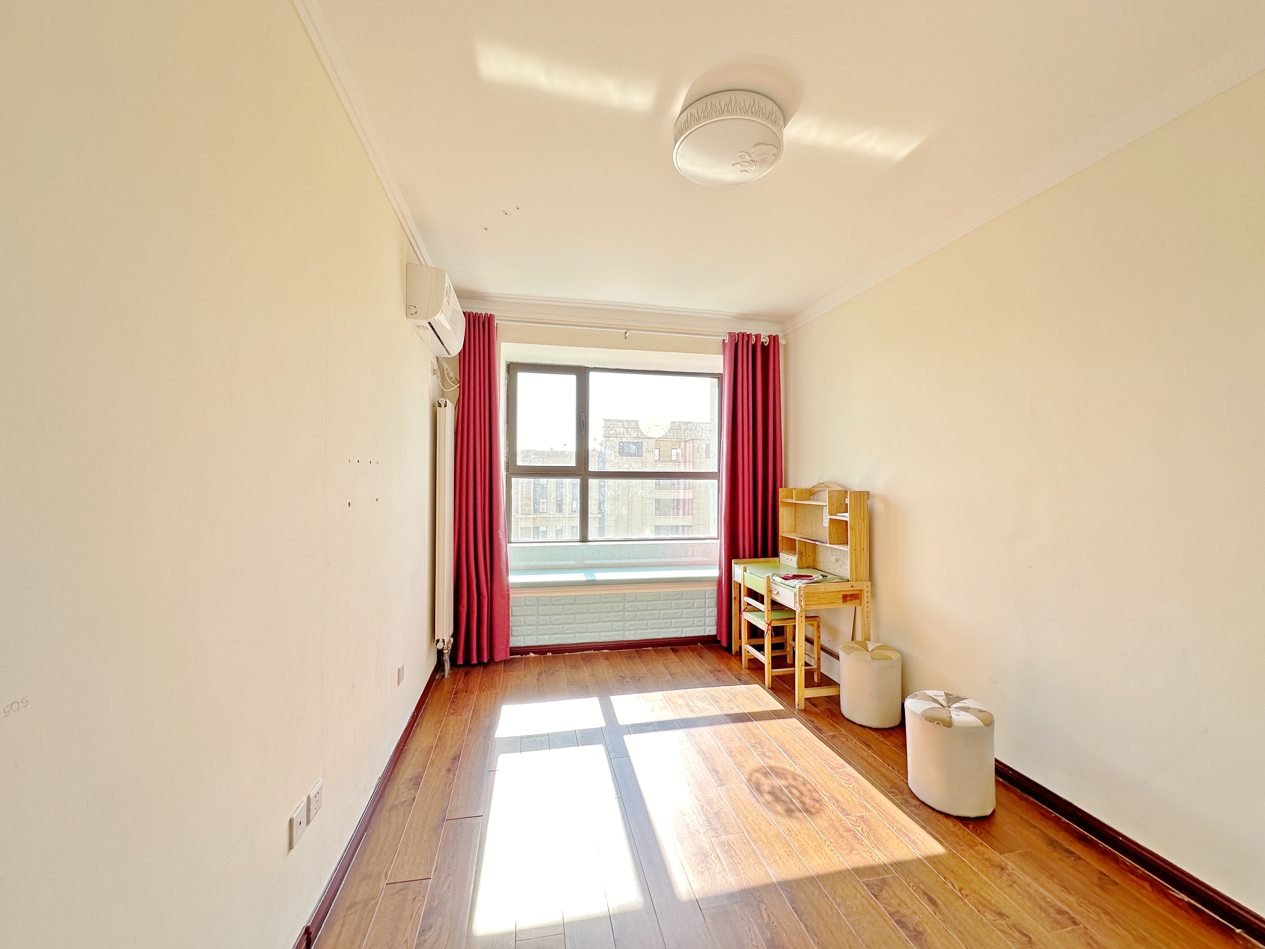 中海国际社区（御峰官邸B4）