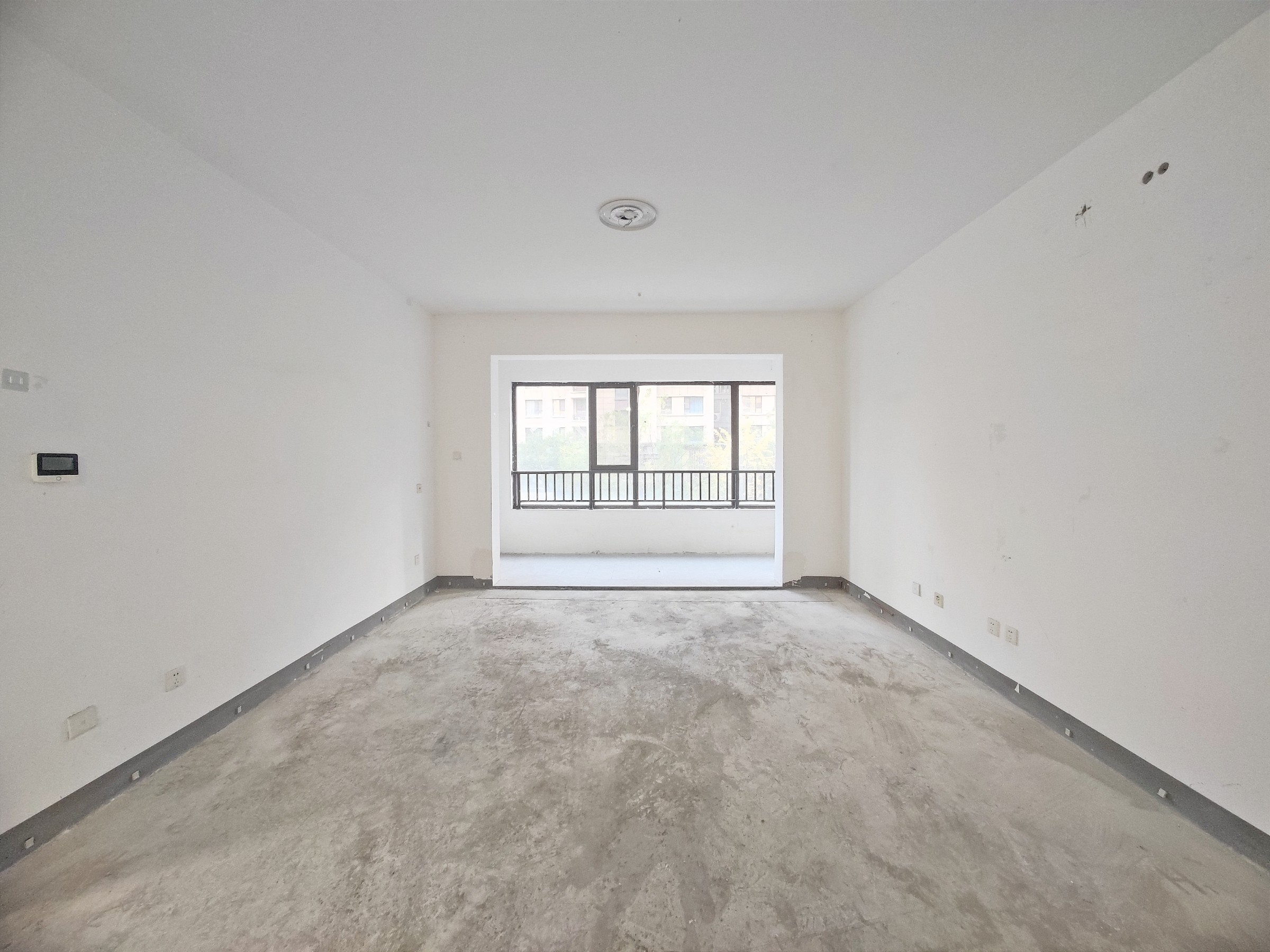  绿地IFC中央公馆 南北