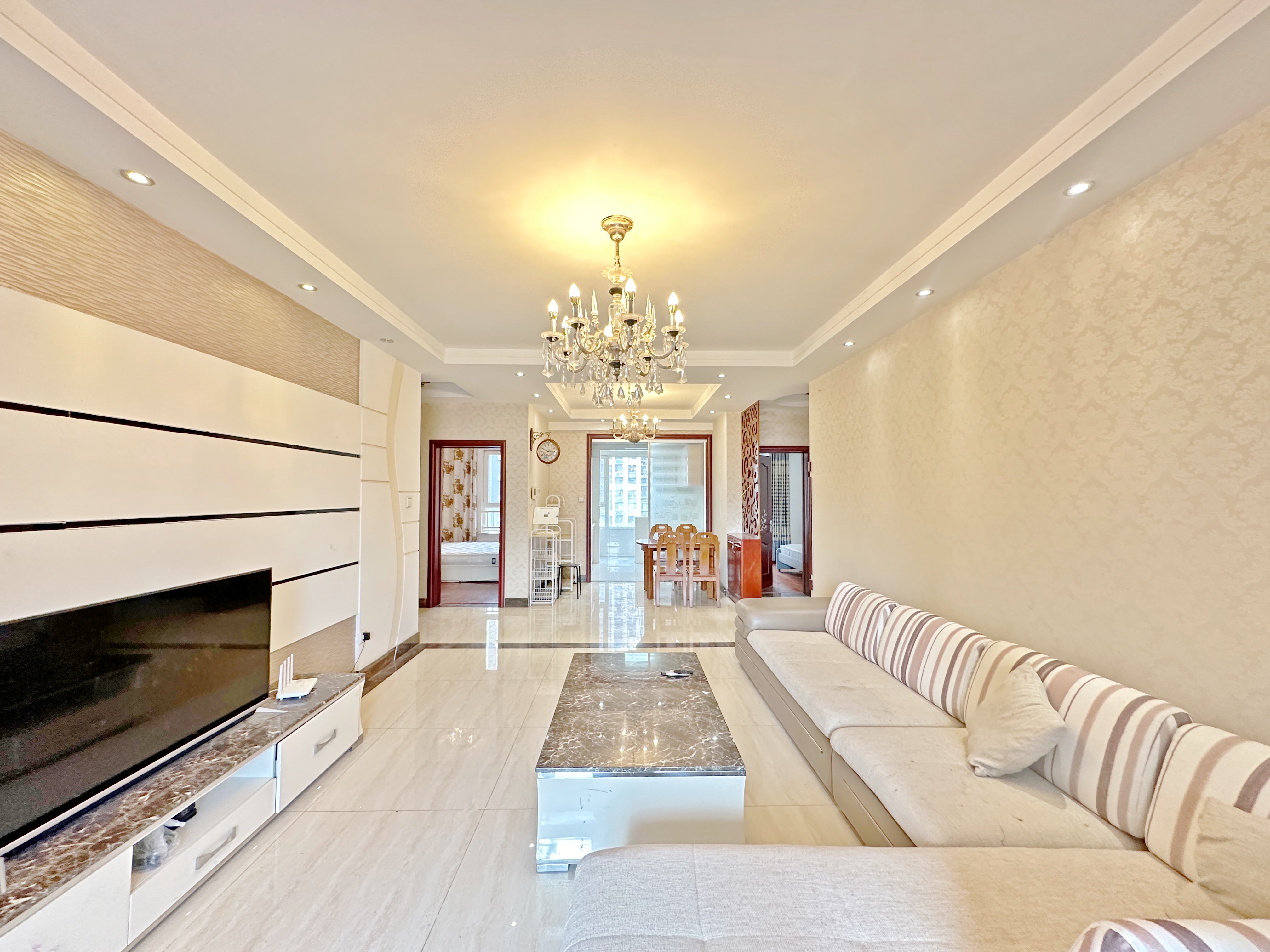 绿地新里卢浮公馆