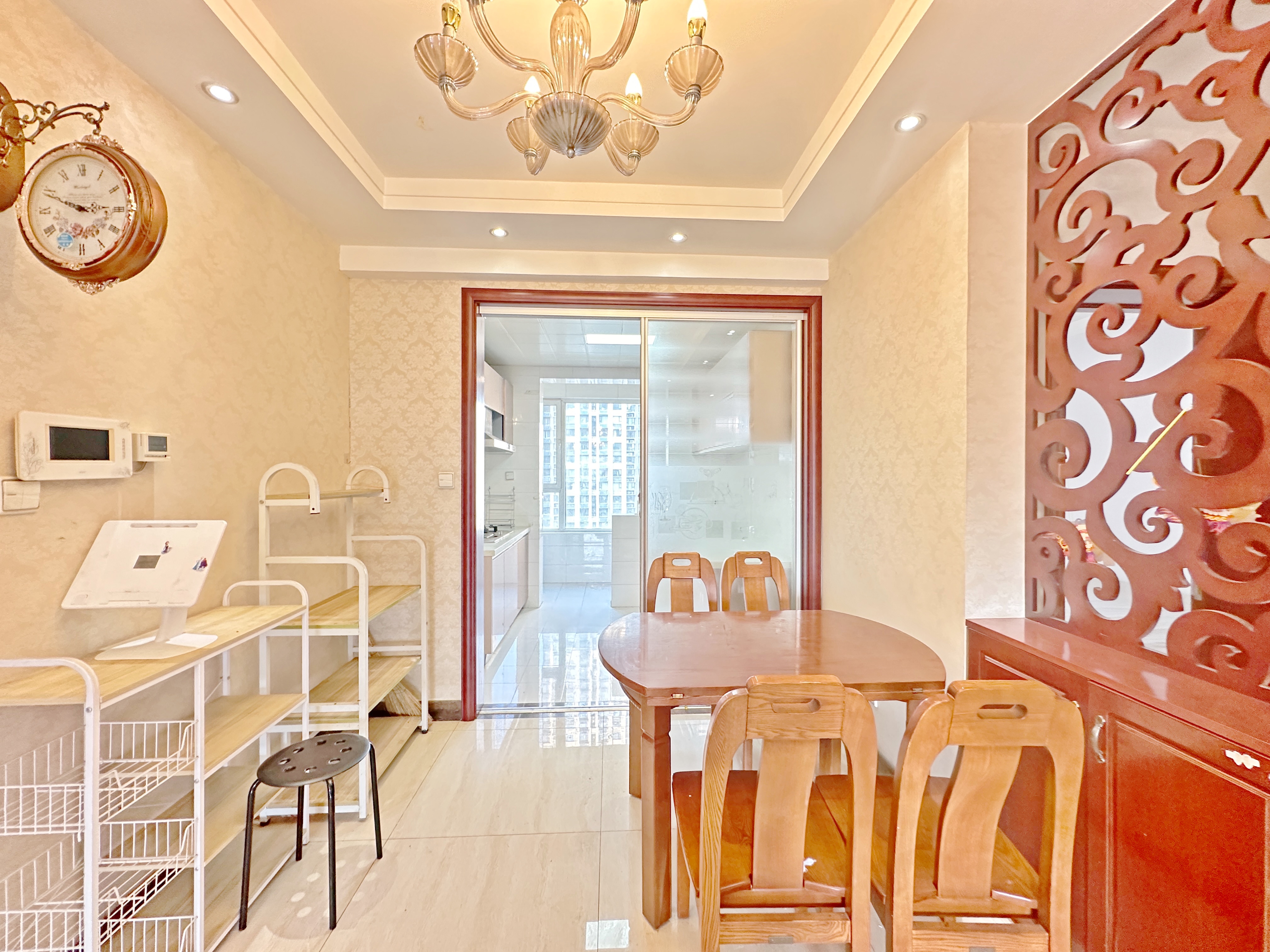 绿地新里卢浮公馆