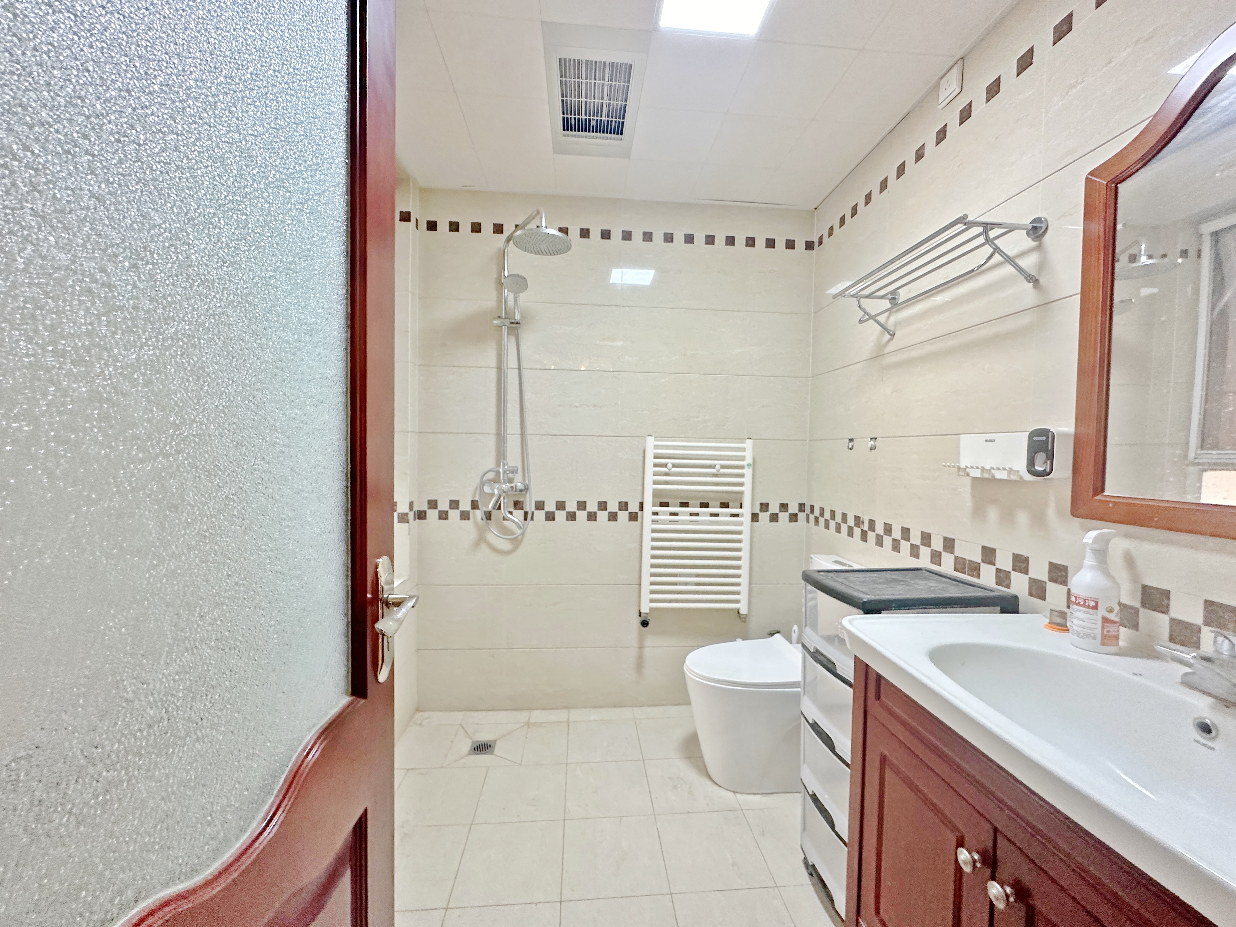 绿地新里卢浮公馆