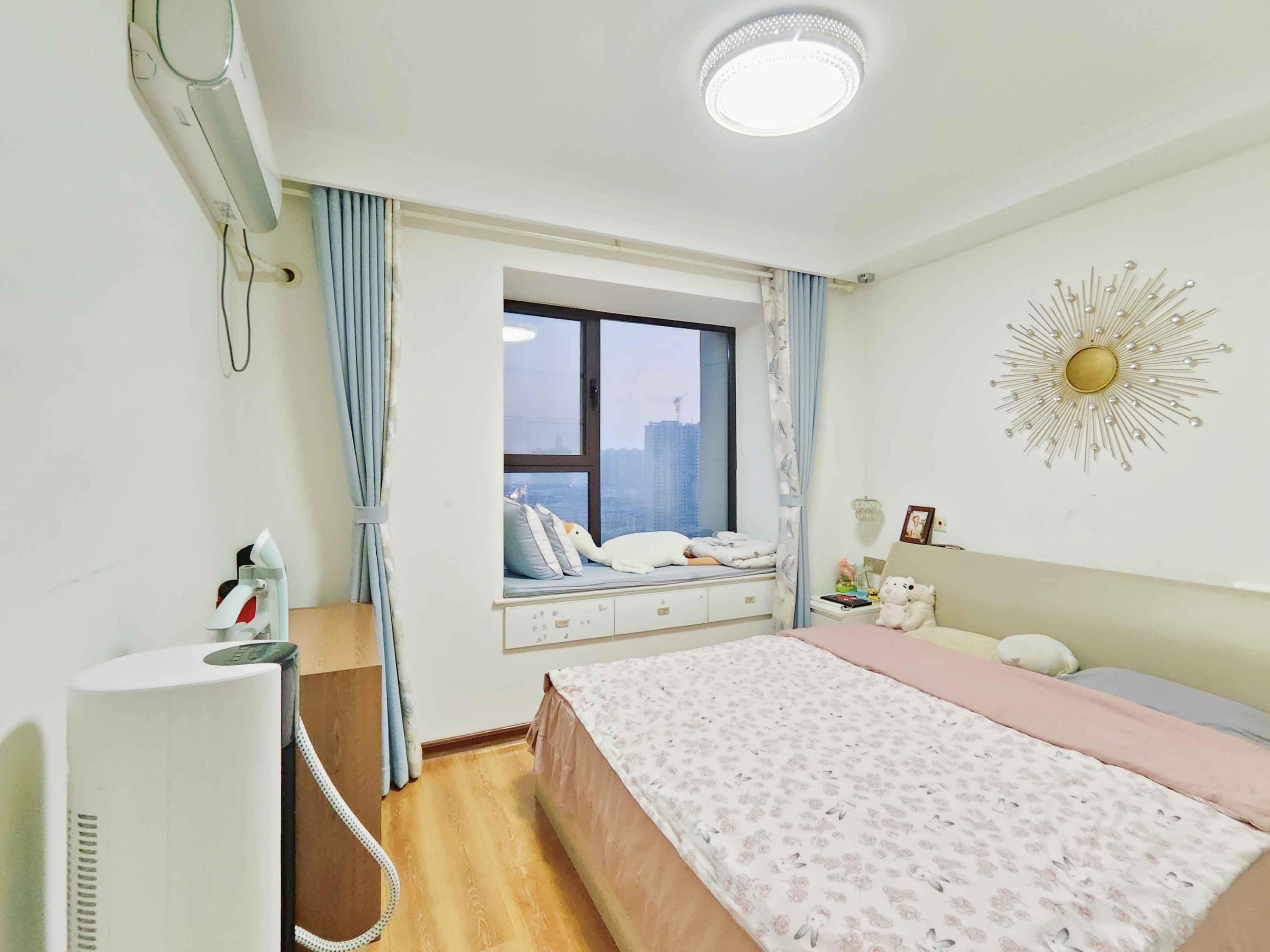 海尔云世界滟澜公馆花园