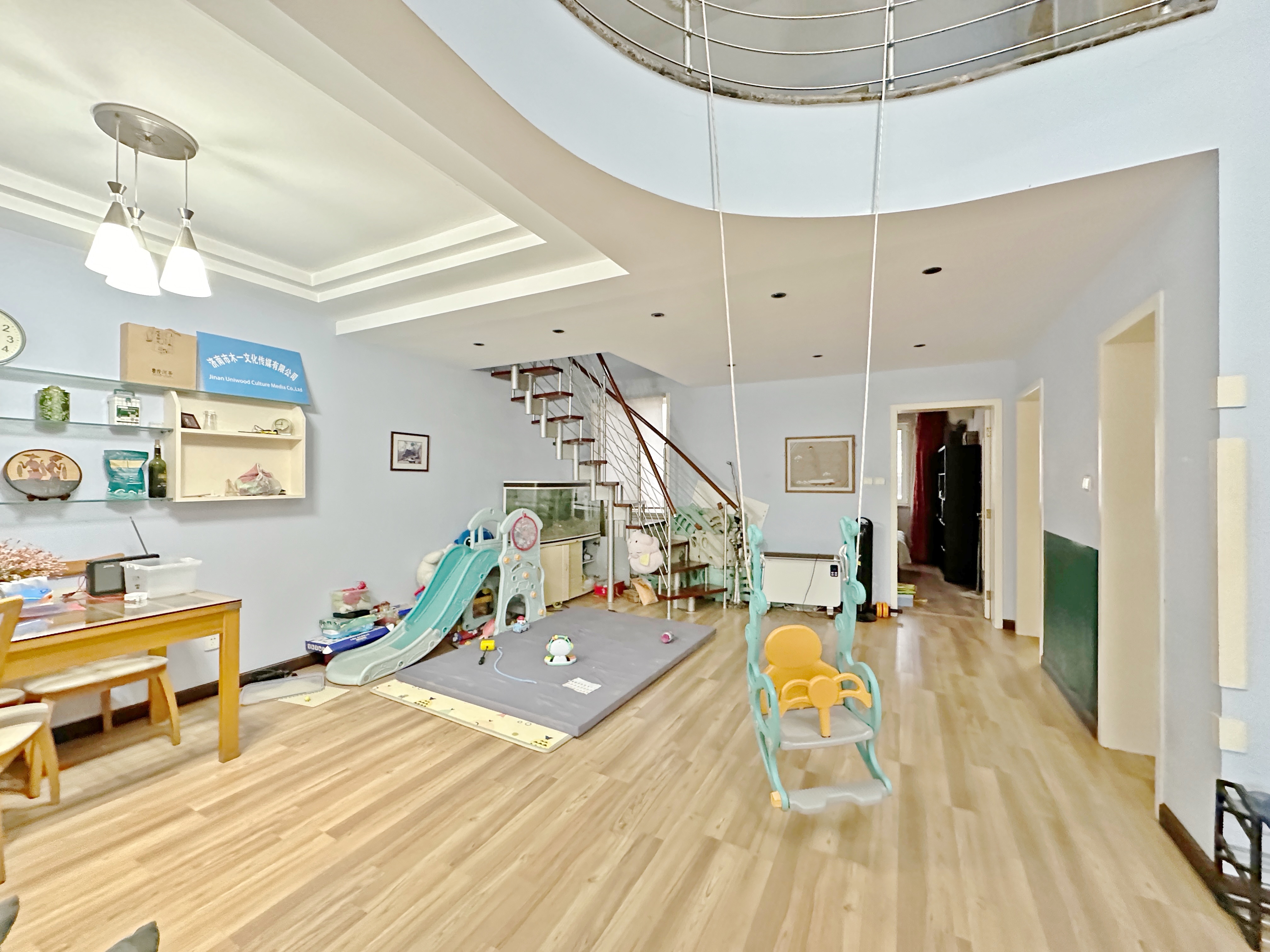 卧龙花园龙和苑