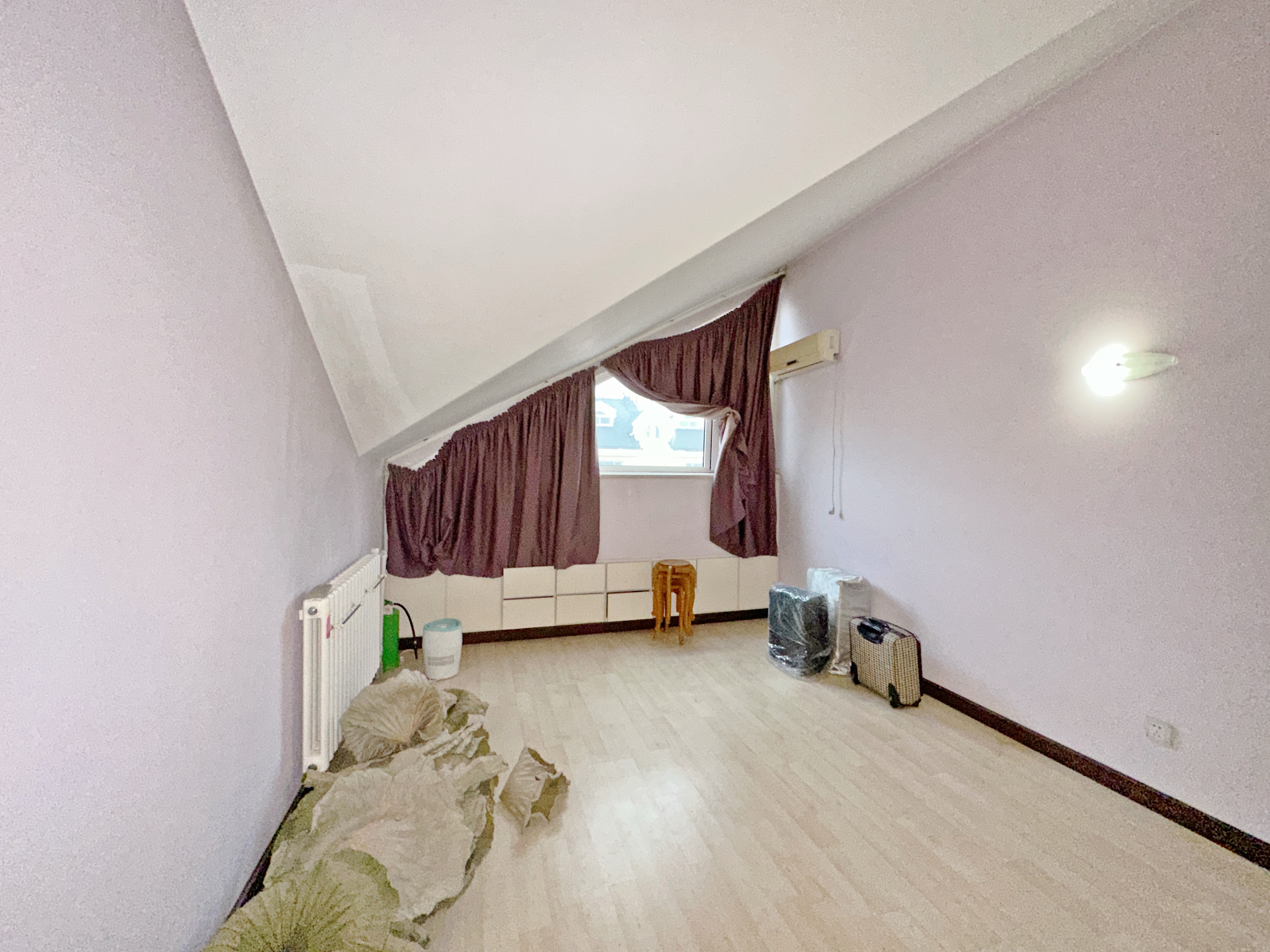 卧龙花园龙和苑