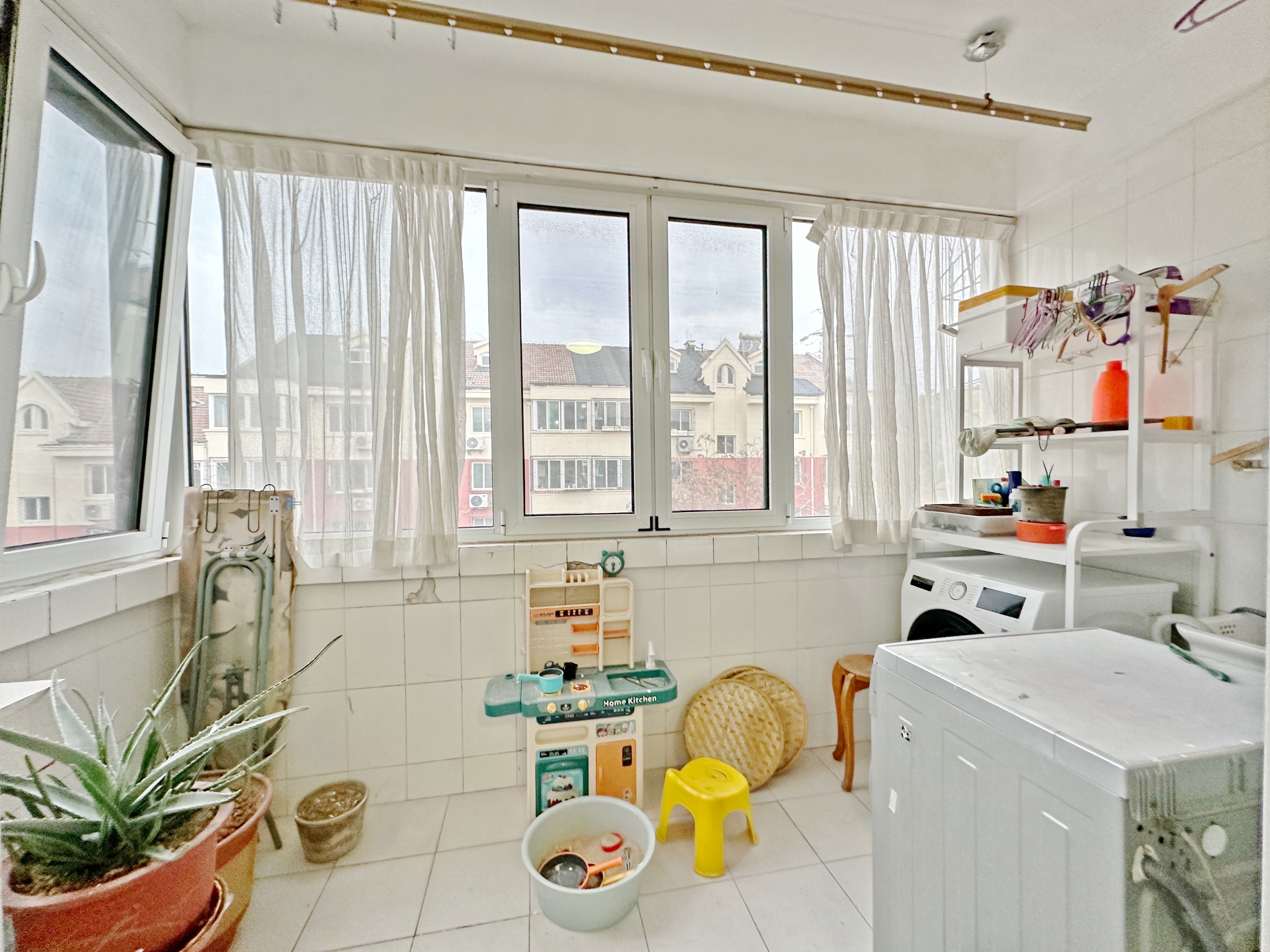 卧龙花园龙和苑