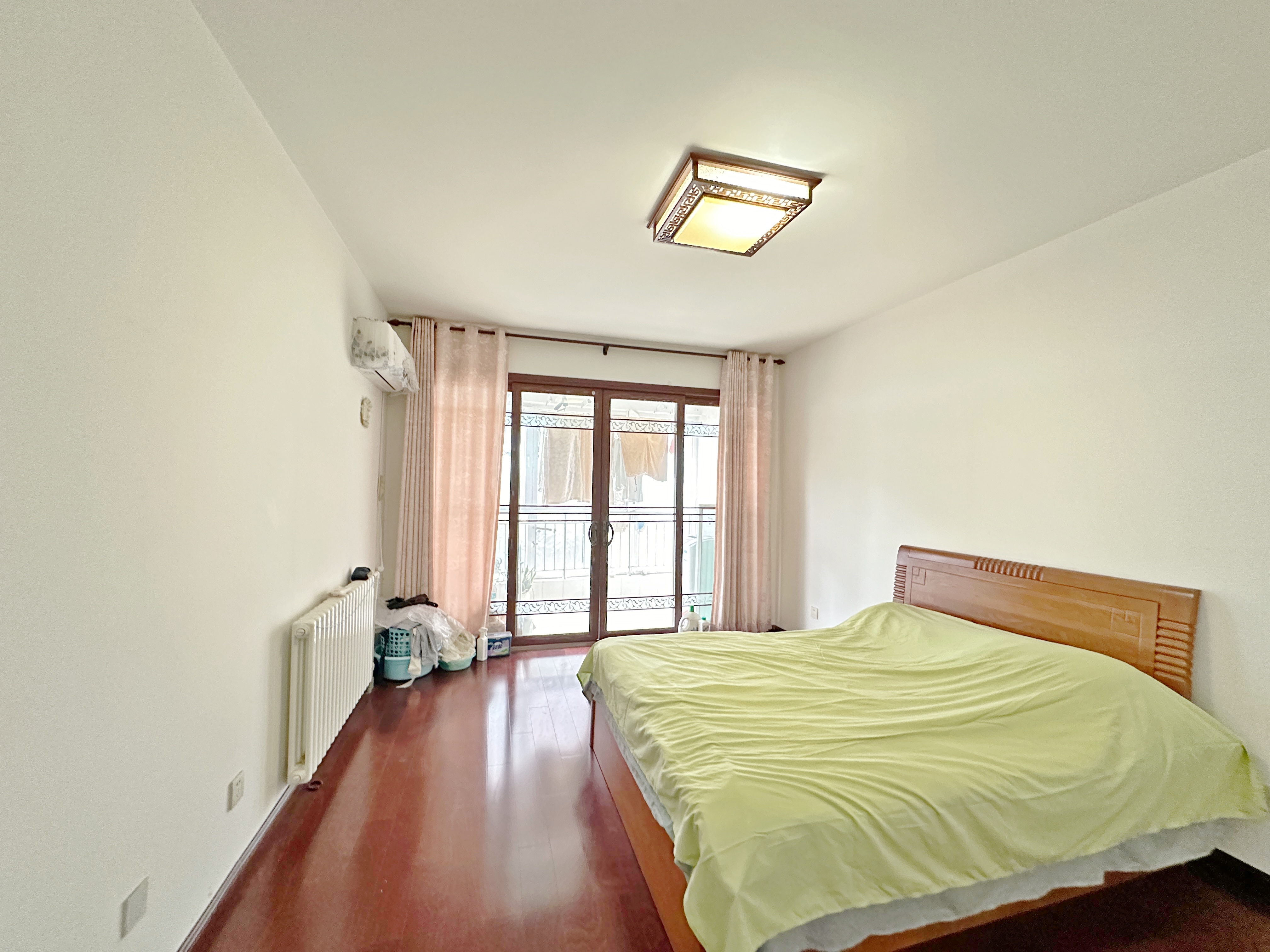 卧龙花园龙泰苑