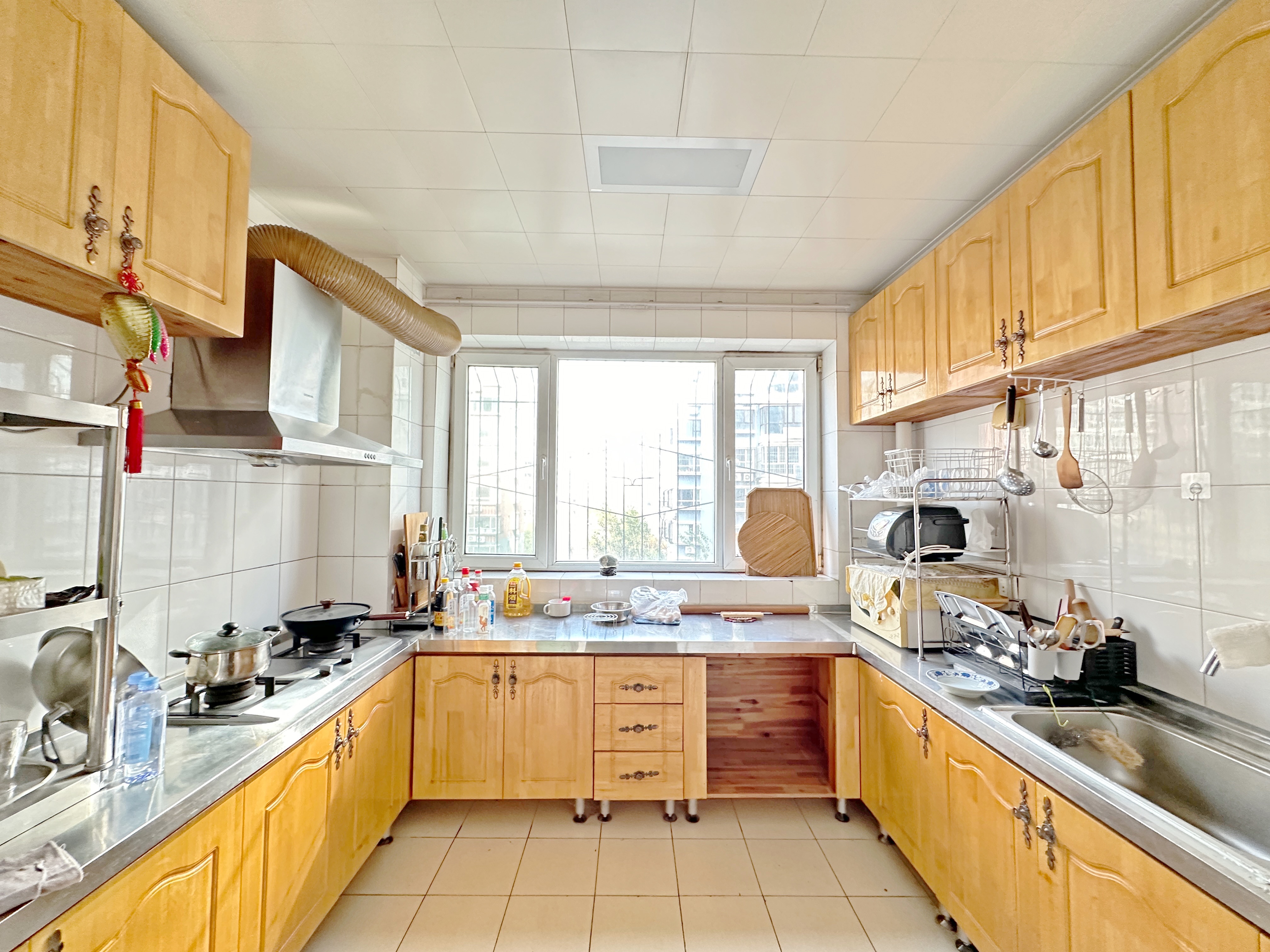 卧龙花园龙泰苑