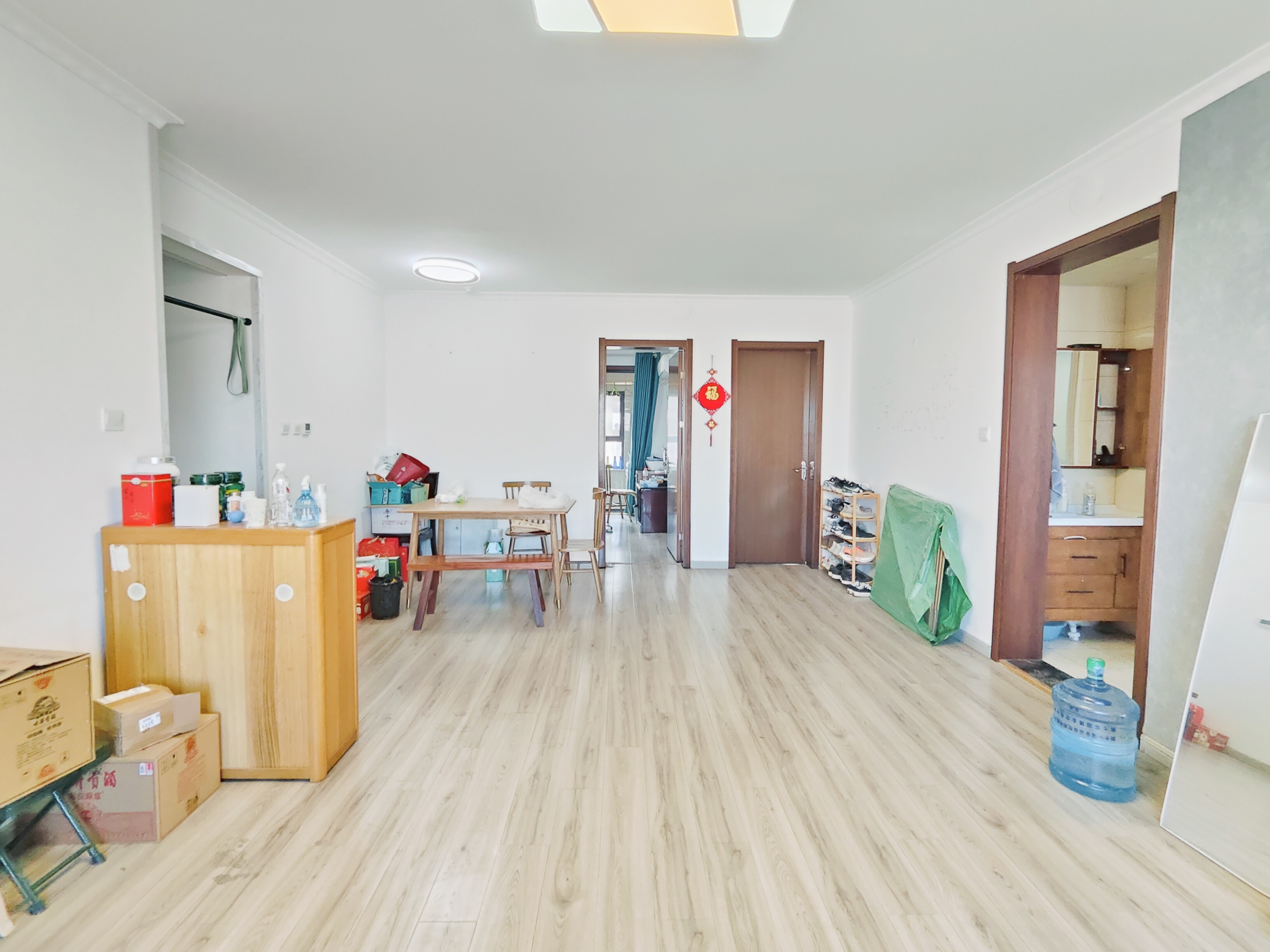  荣盛时代首府 南北