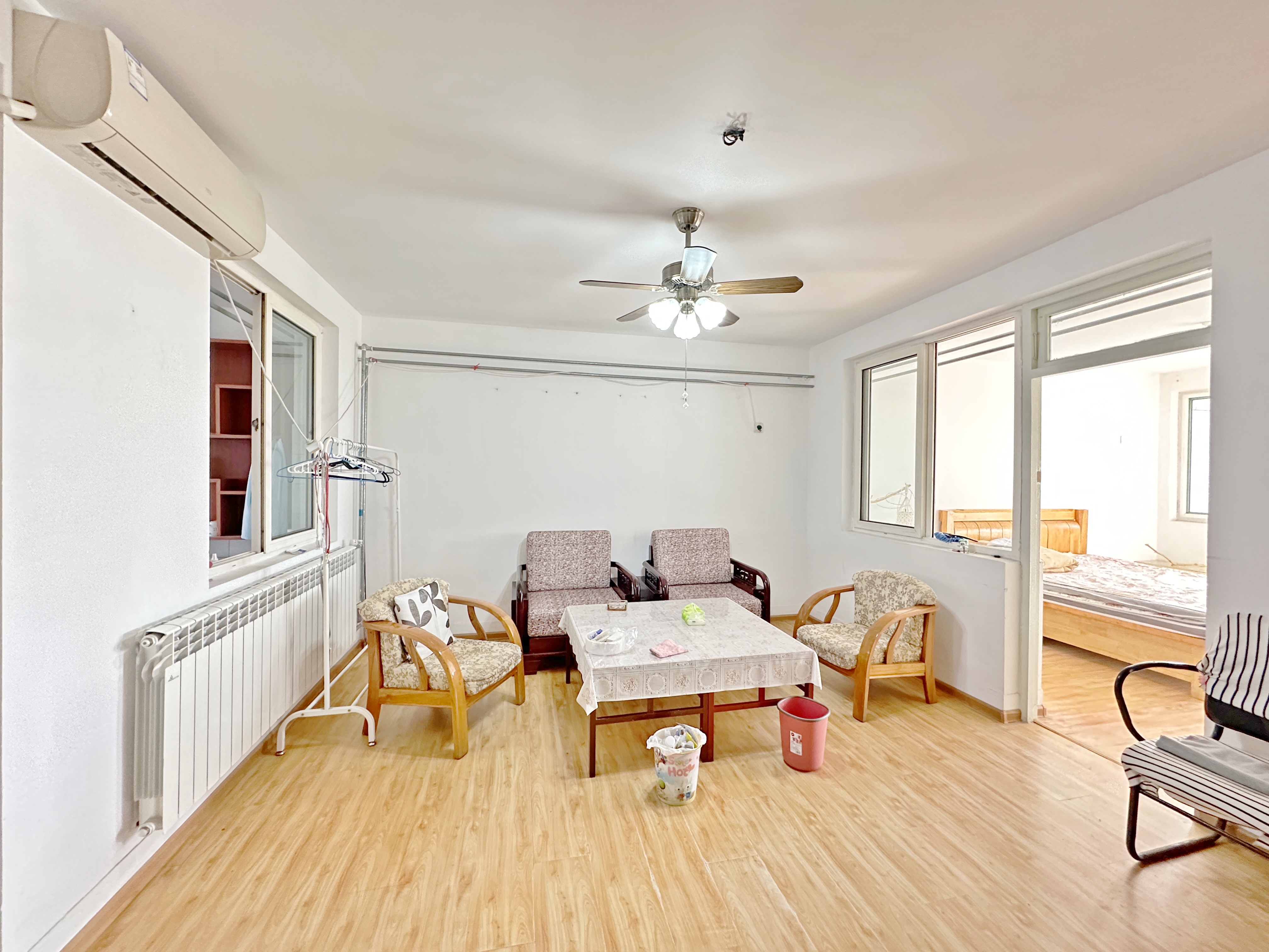  白马山铁路新村 南北