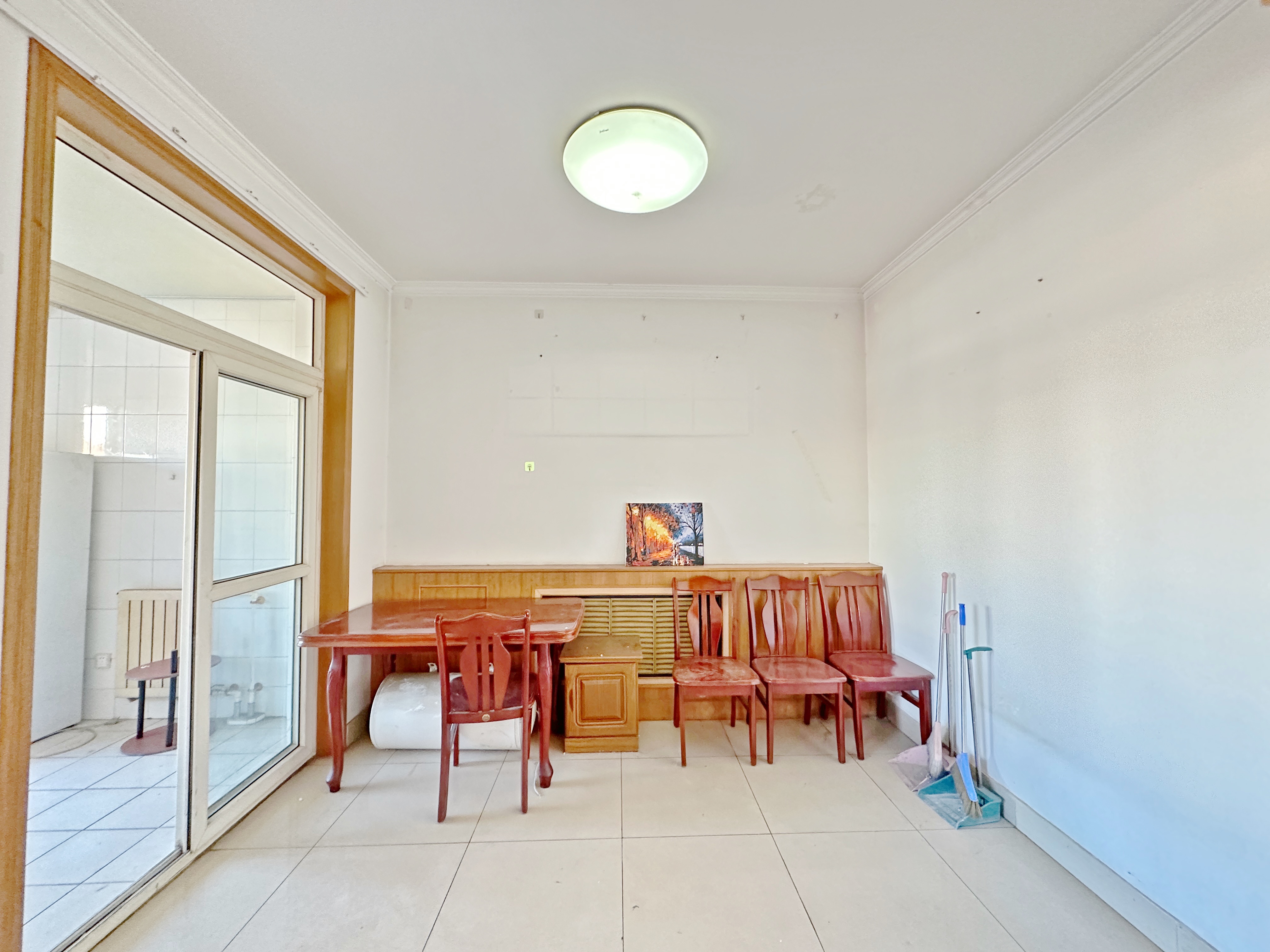 卧龙花园龙和苑